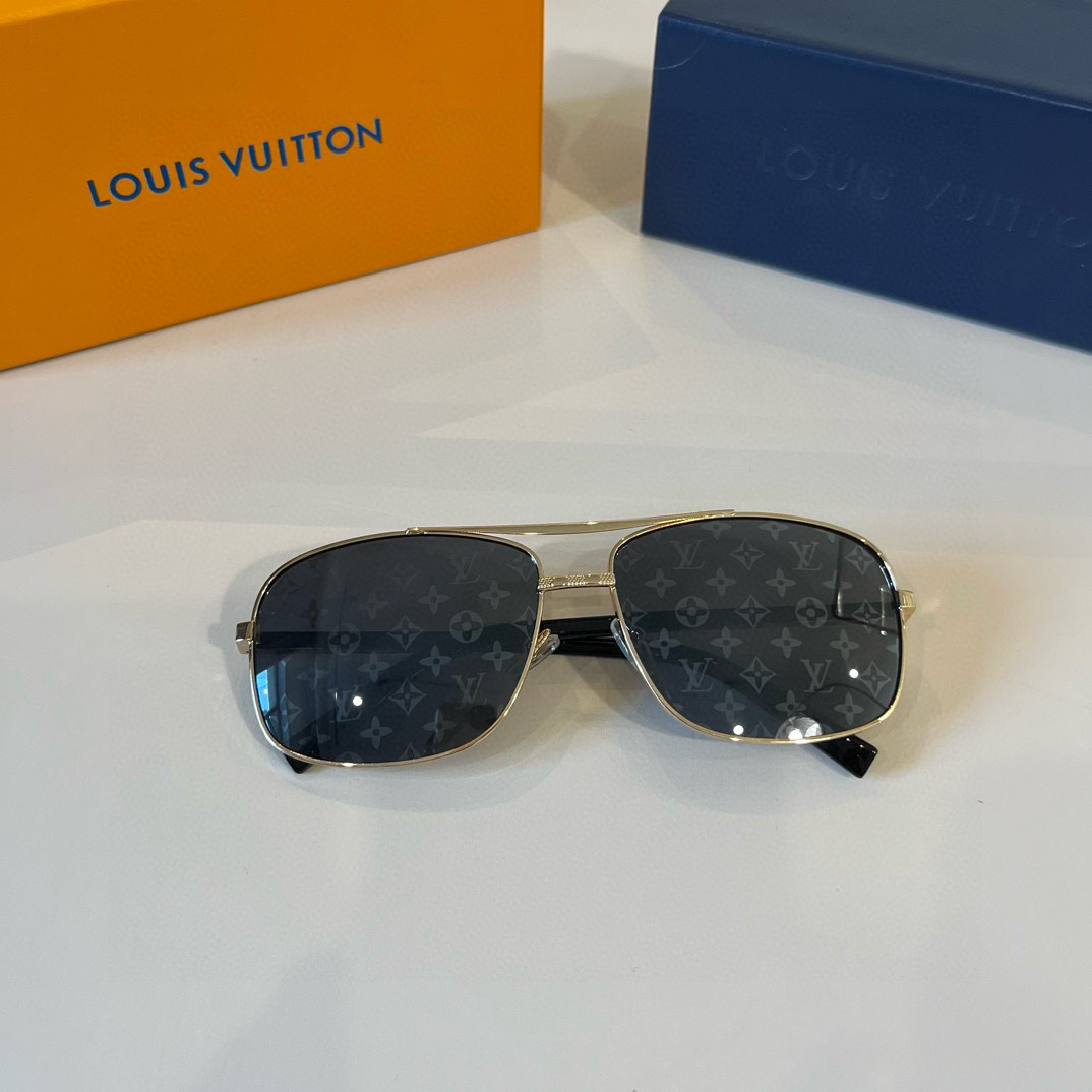 Louis Vuitton Round Frame Sunglasses