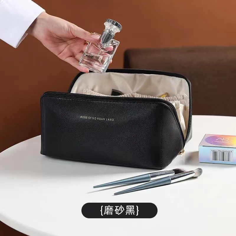 Large-capacity Travel Cosmetic Bag✨Clearance