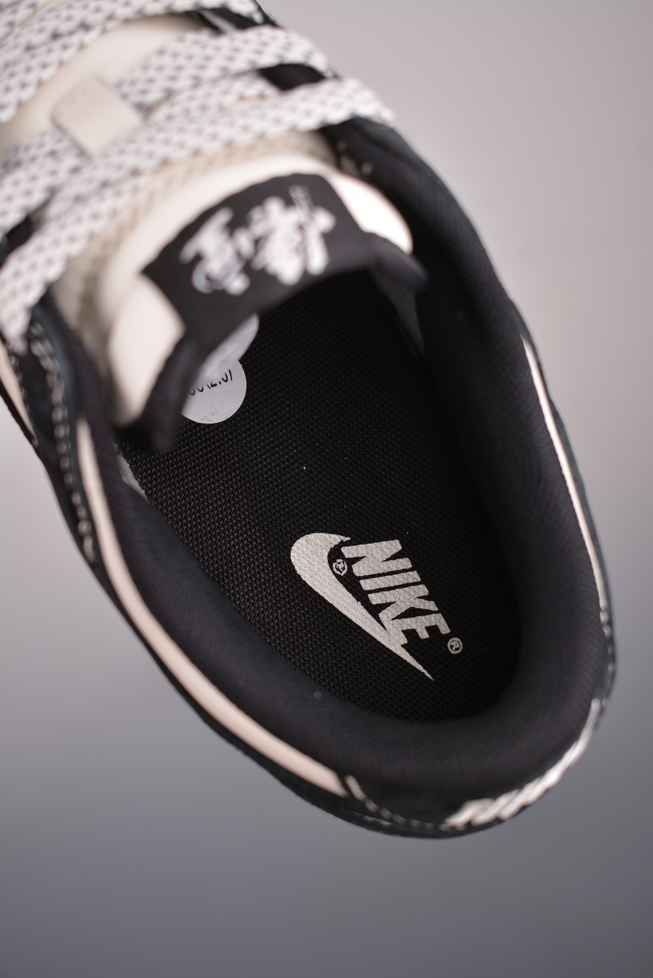 Stussy x Nike SB Dunk Low Black Myth Wu kong black and white embroidery