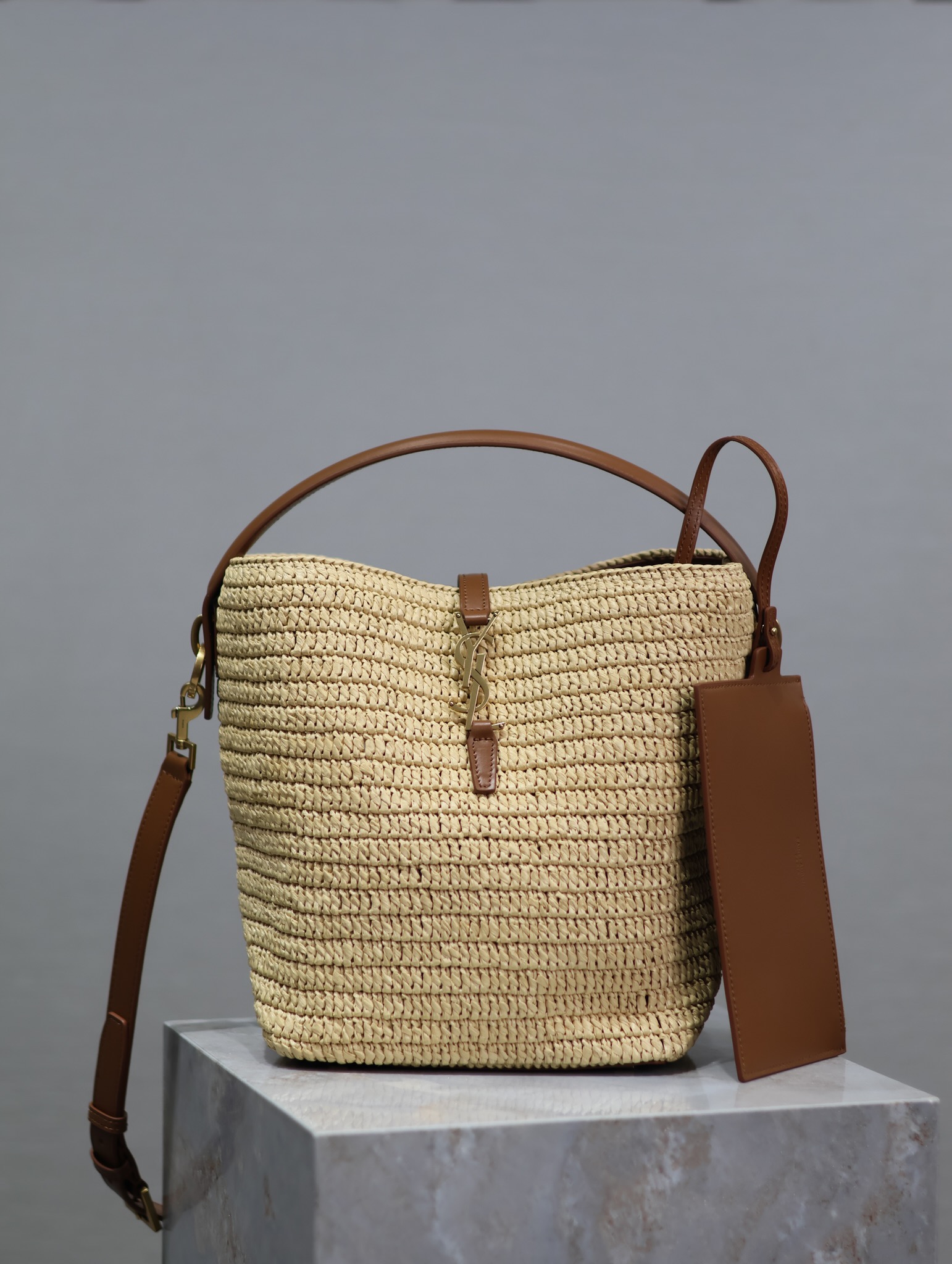 Yves Saint Laurent LE 37 woven bucket bag 742828