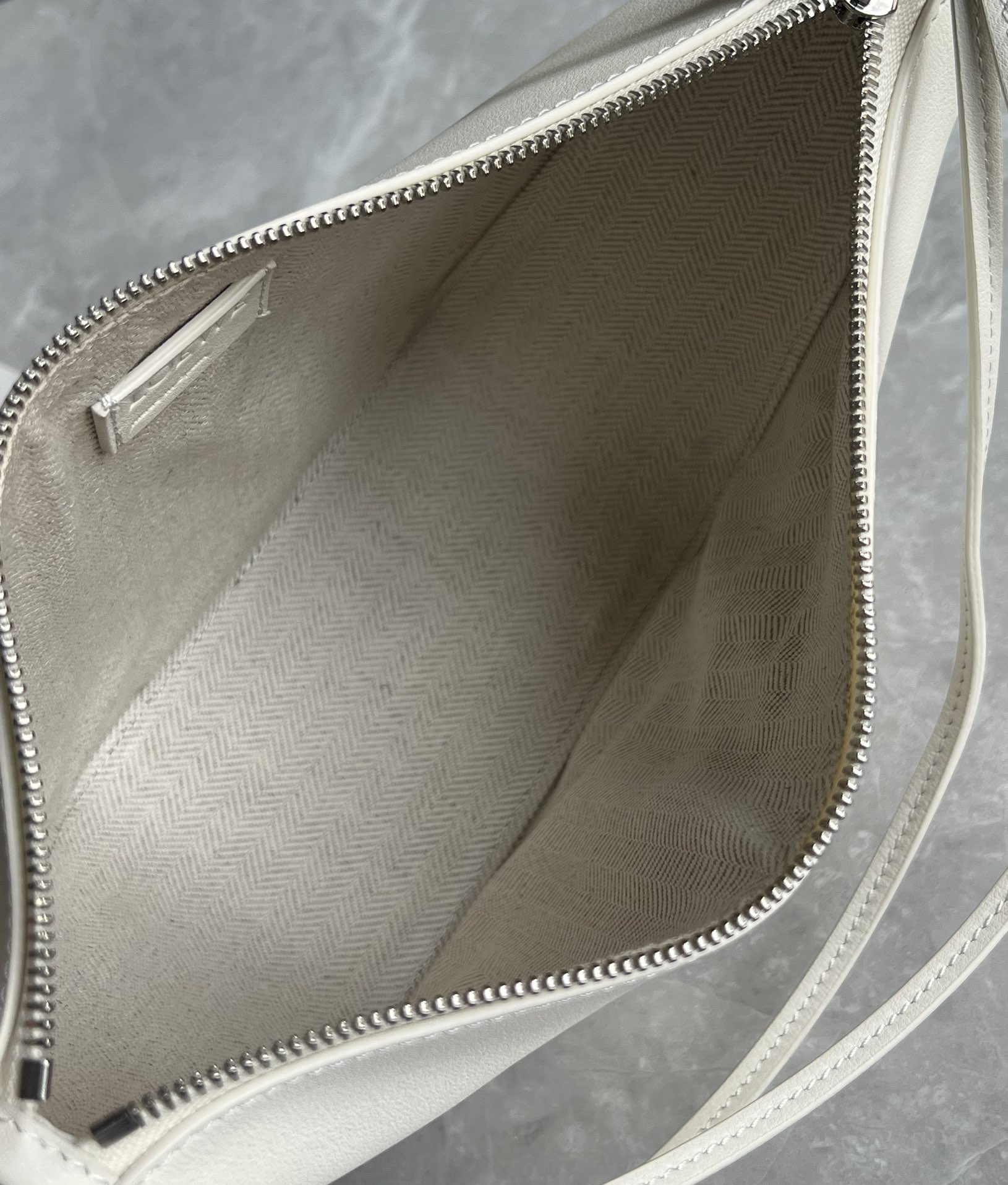 Loewe Hammock Underarm Bag 0687