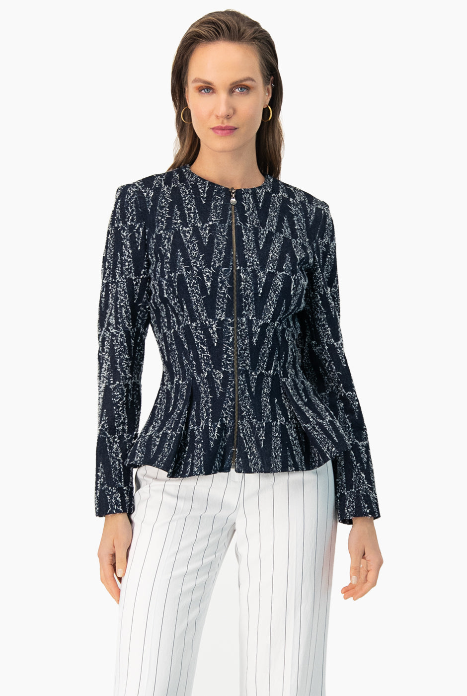 Chamarra tipo peplum
