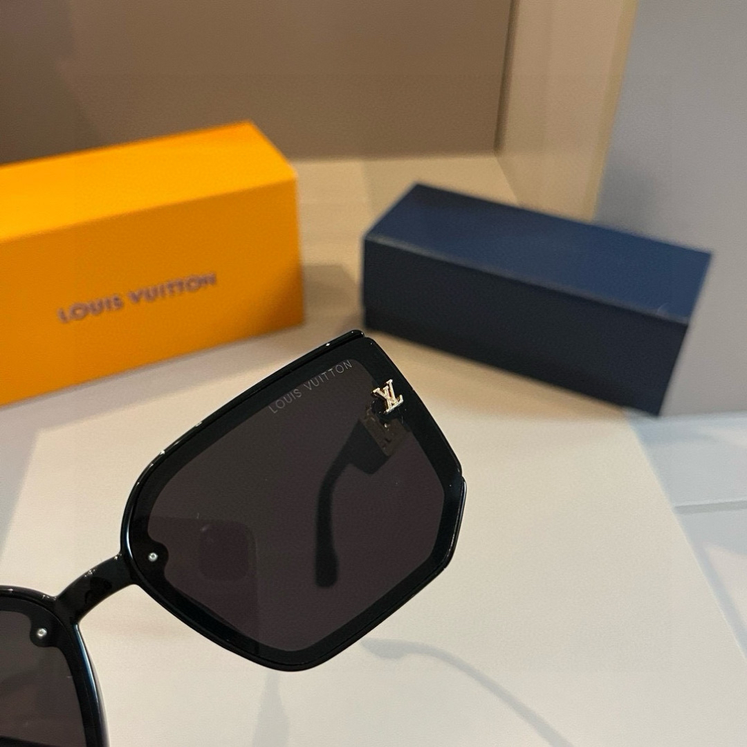 Louis Vuitton Square Frame Sunglasses
