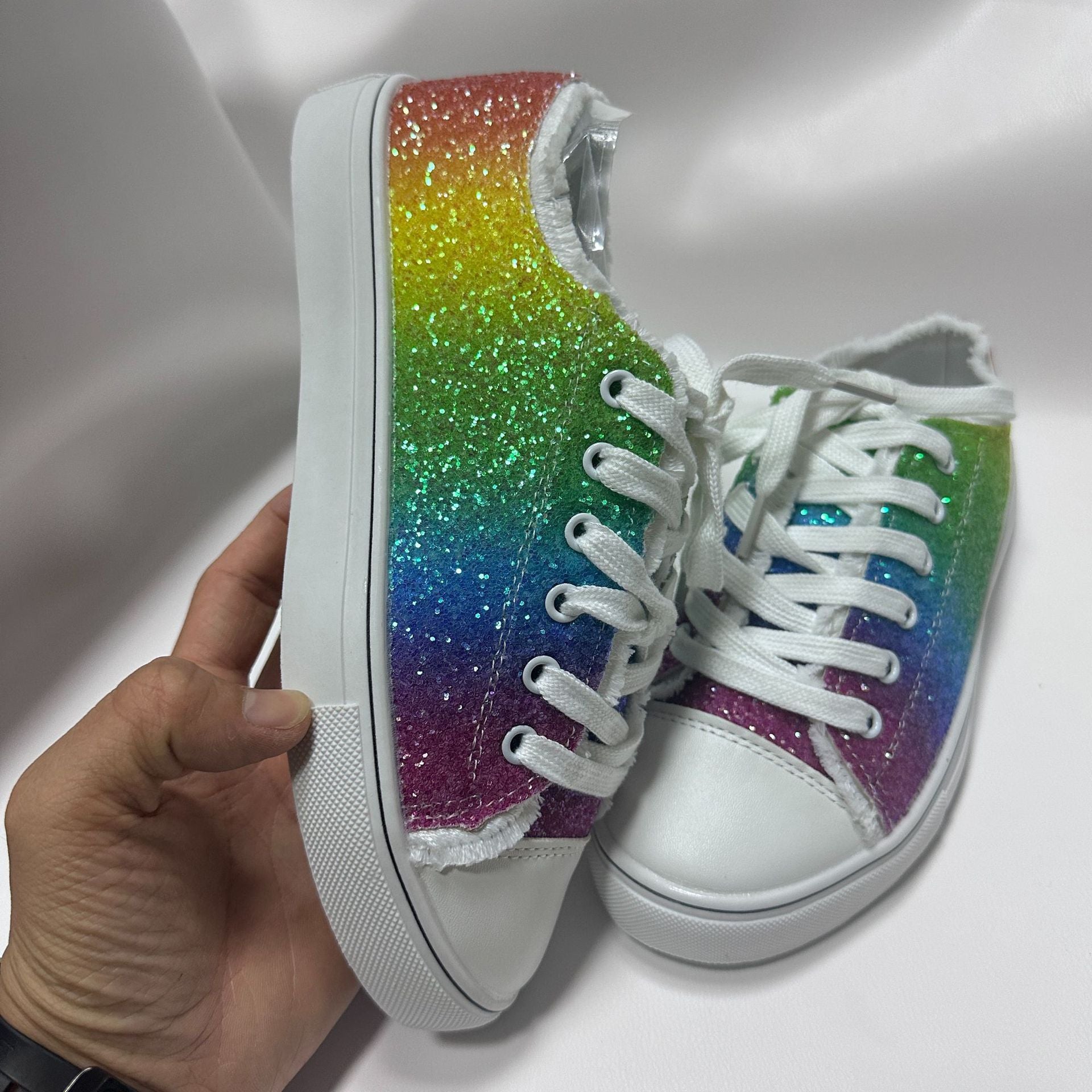 Casual Female 3D Gradient Color Sequins Flat Skateboard Shoes