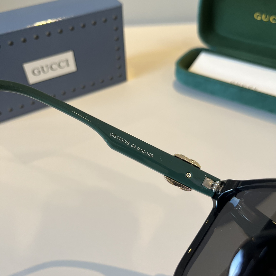 Gucci Square Frame Sunglasses