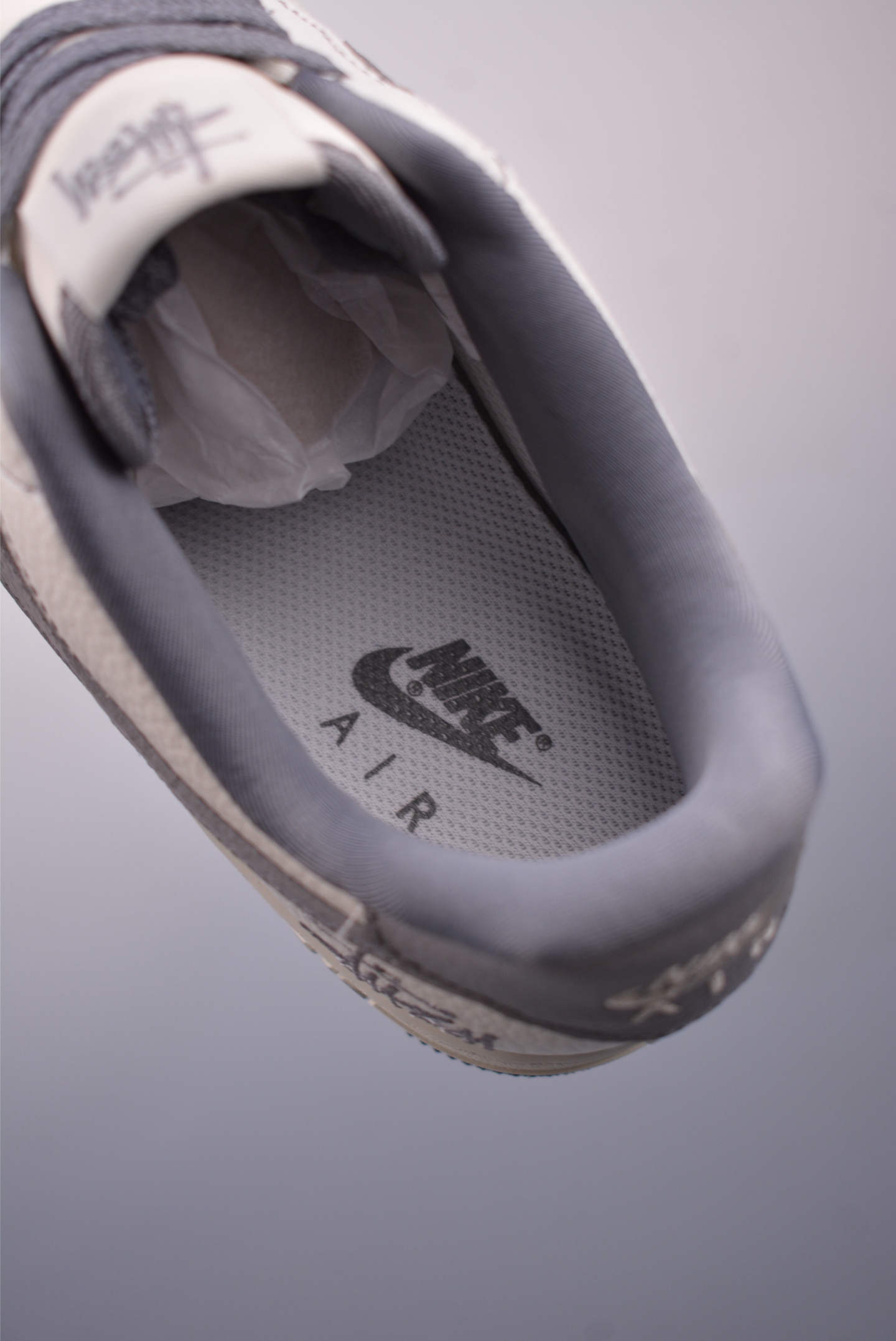 Stussy x Nike Air Force 1 07 LV8 Low Sneakers Off-White Gray BZ6808-101