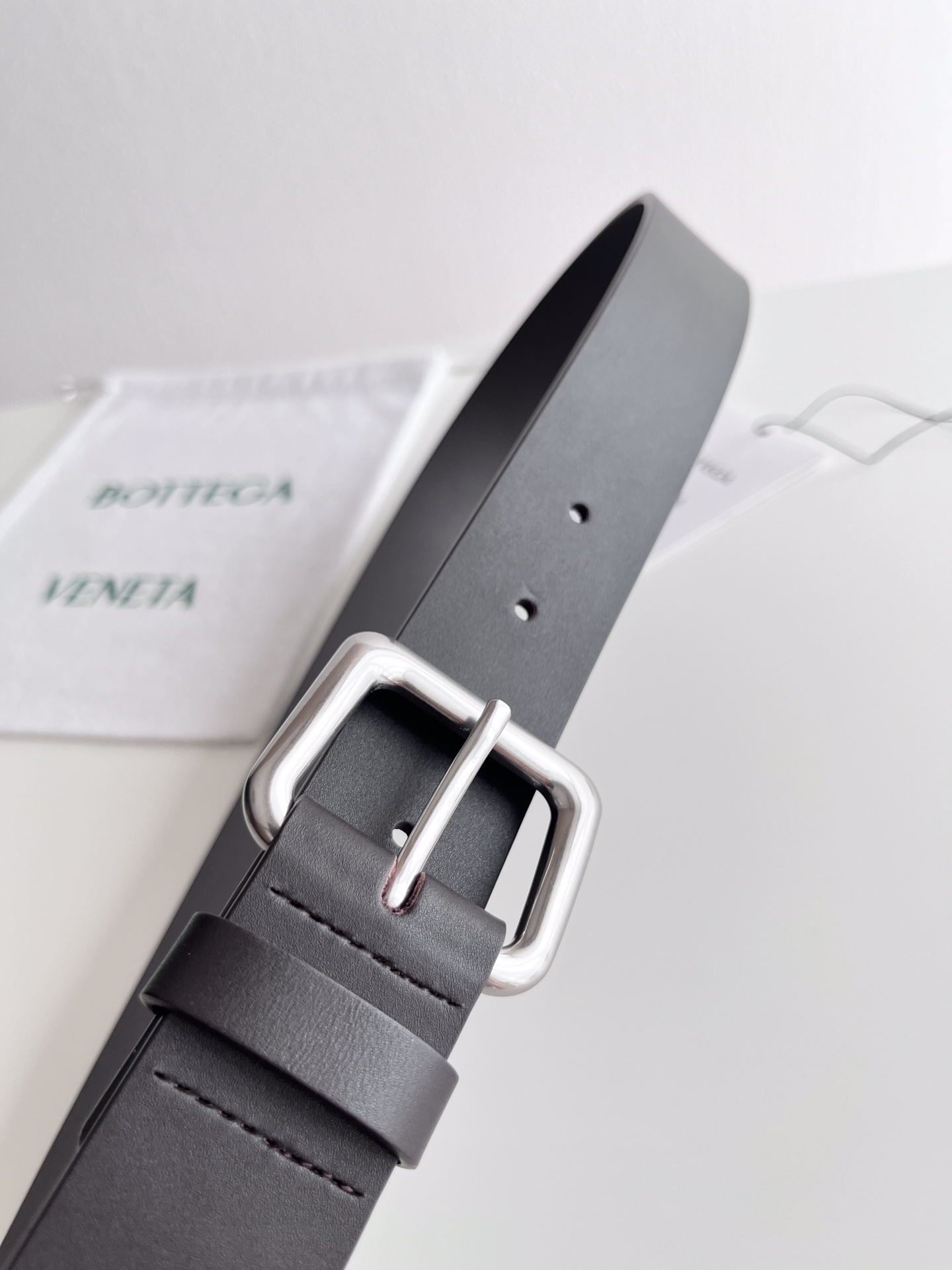 Bottega Veneta vintage pin buckle cowhide double-sided belt 3.5cm wide