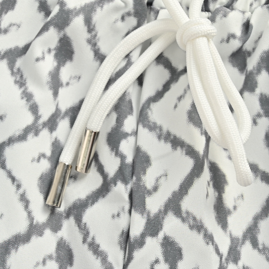 Fendi 24ss FF full print shorts