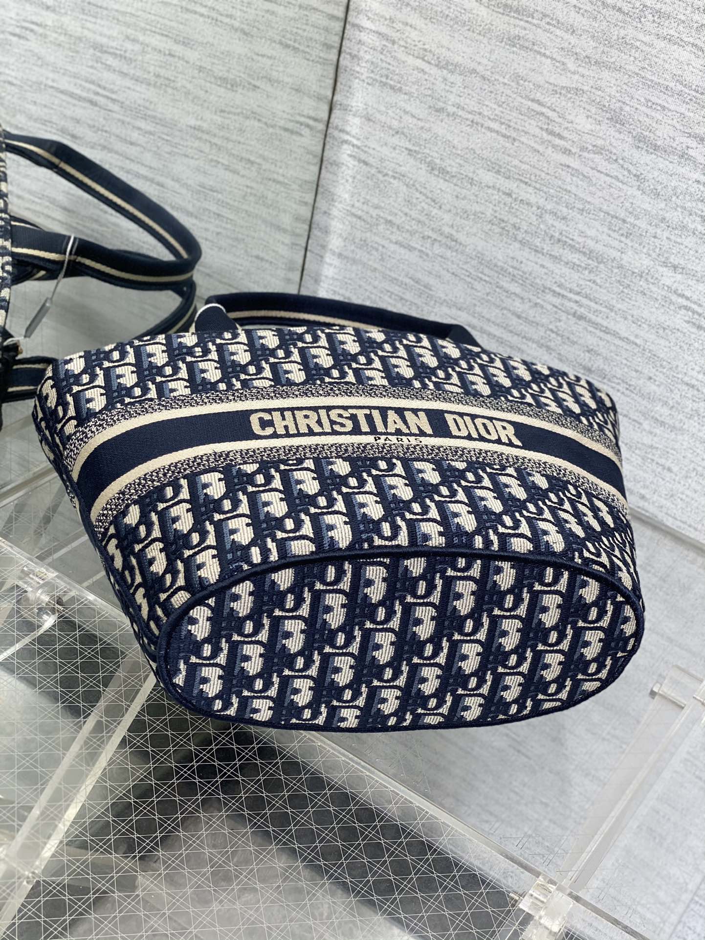 Dior 23ss classic monogram embroidered vegetable basket