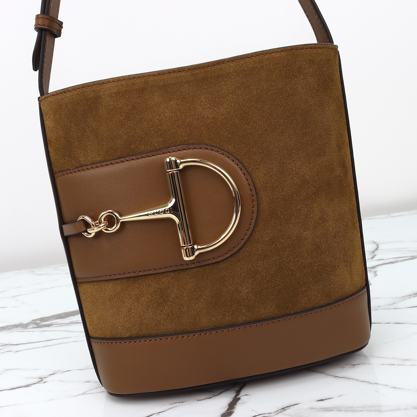 Gucci 73 small bucket bag ‎833665 CAAAV 2718