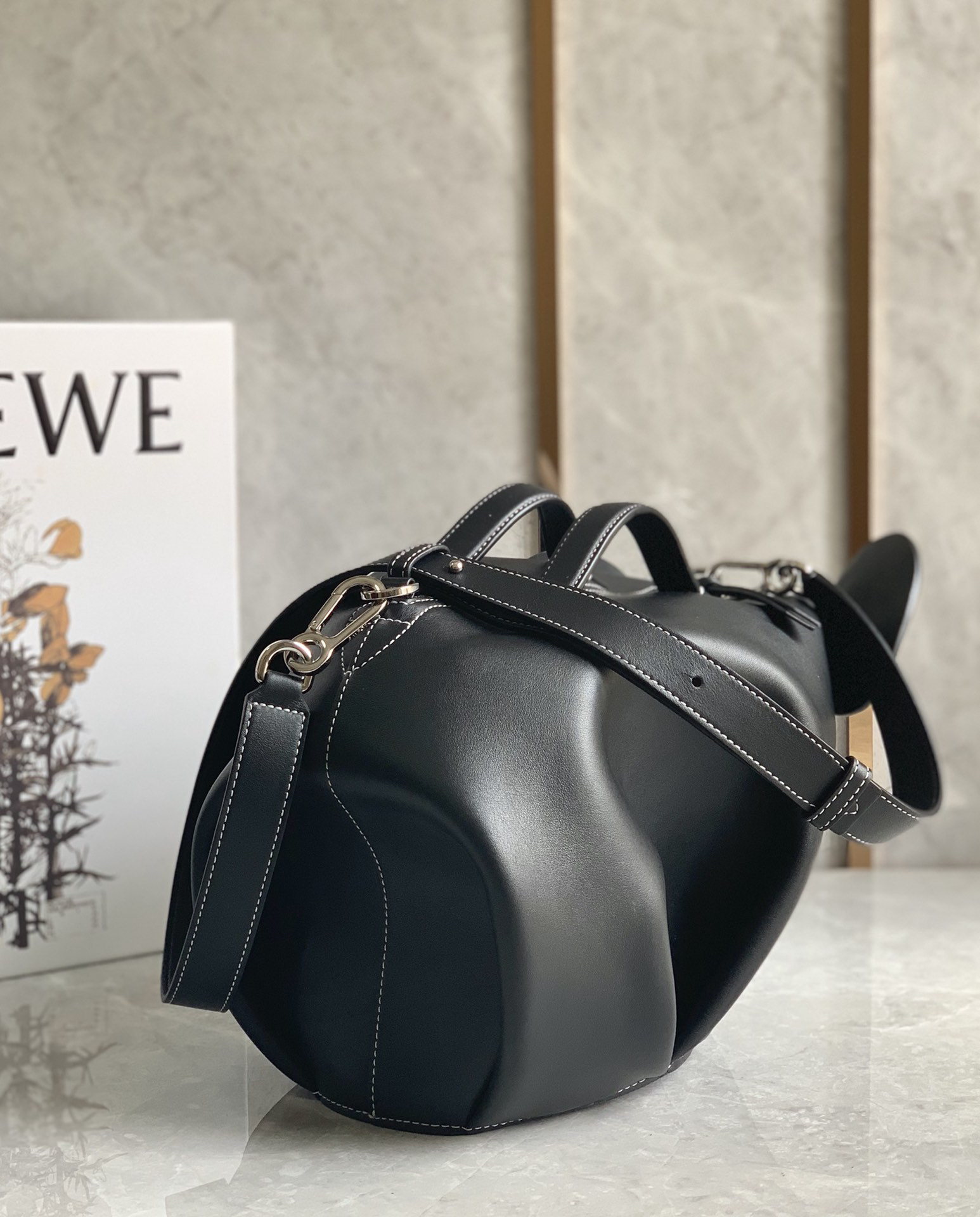 Loewe Large Elephant Bag 0537