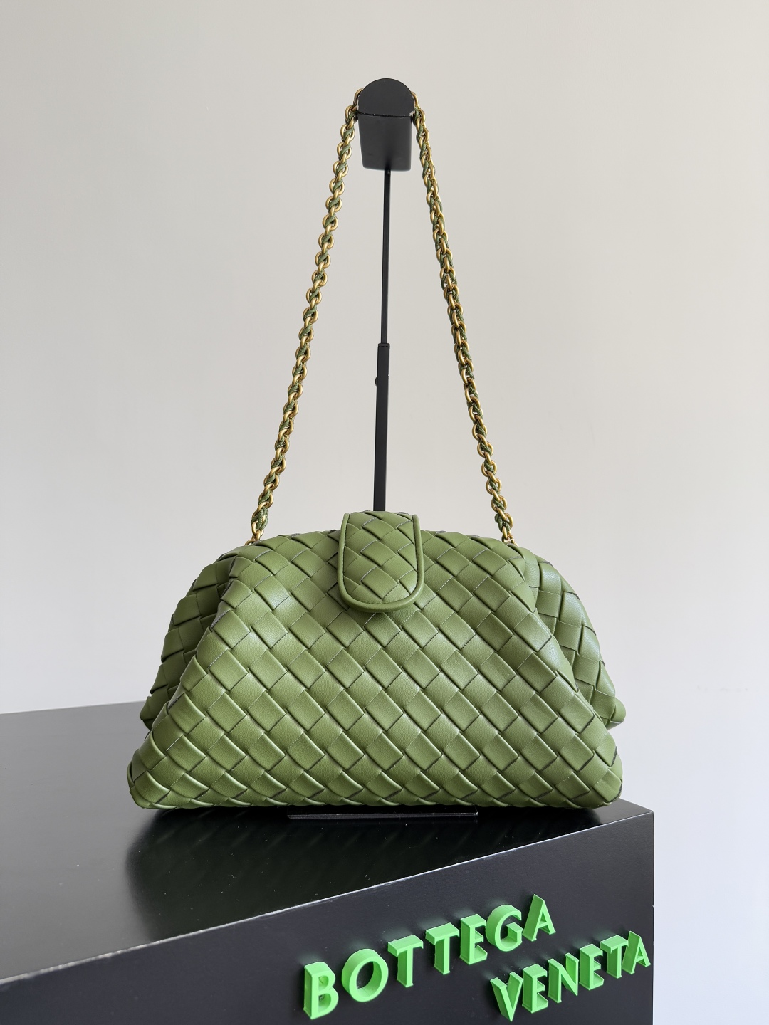 Bottega Veneta LAUREN CLUTCH chain clutch bag 785807