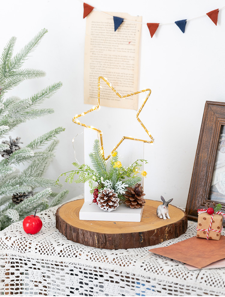 🎄Handcrafted LED Star Pinecone Christmas Decorations with Wooden Base