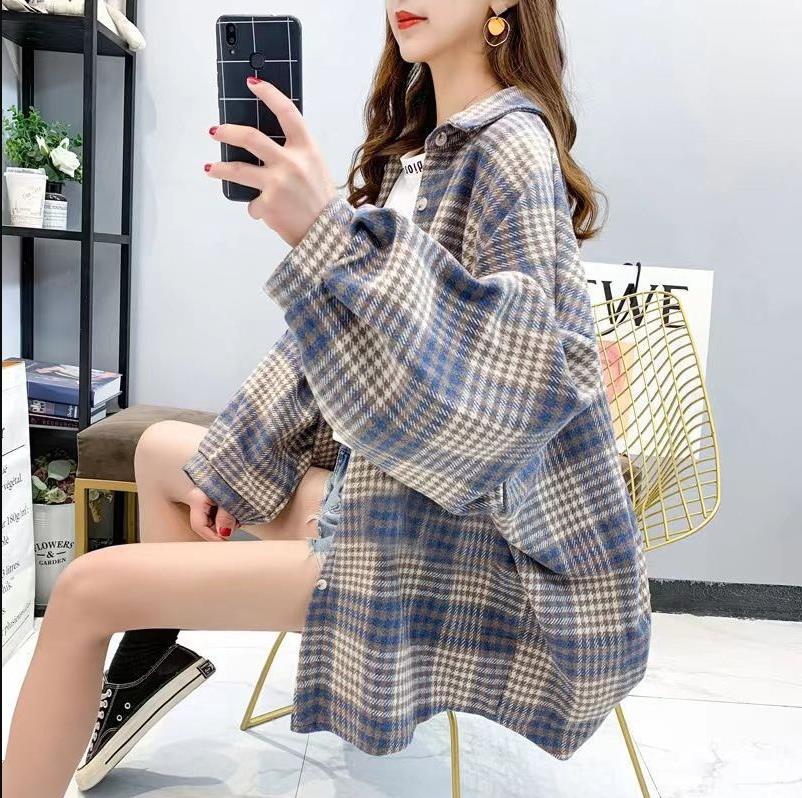 Blue a large version of a waxed plaid shirt Hong Kong style Coat