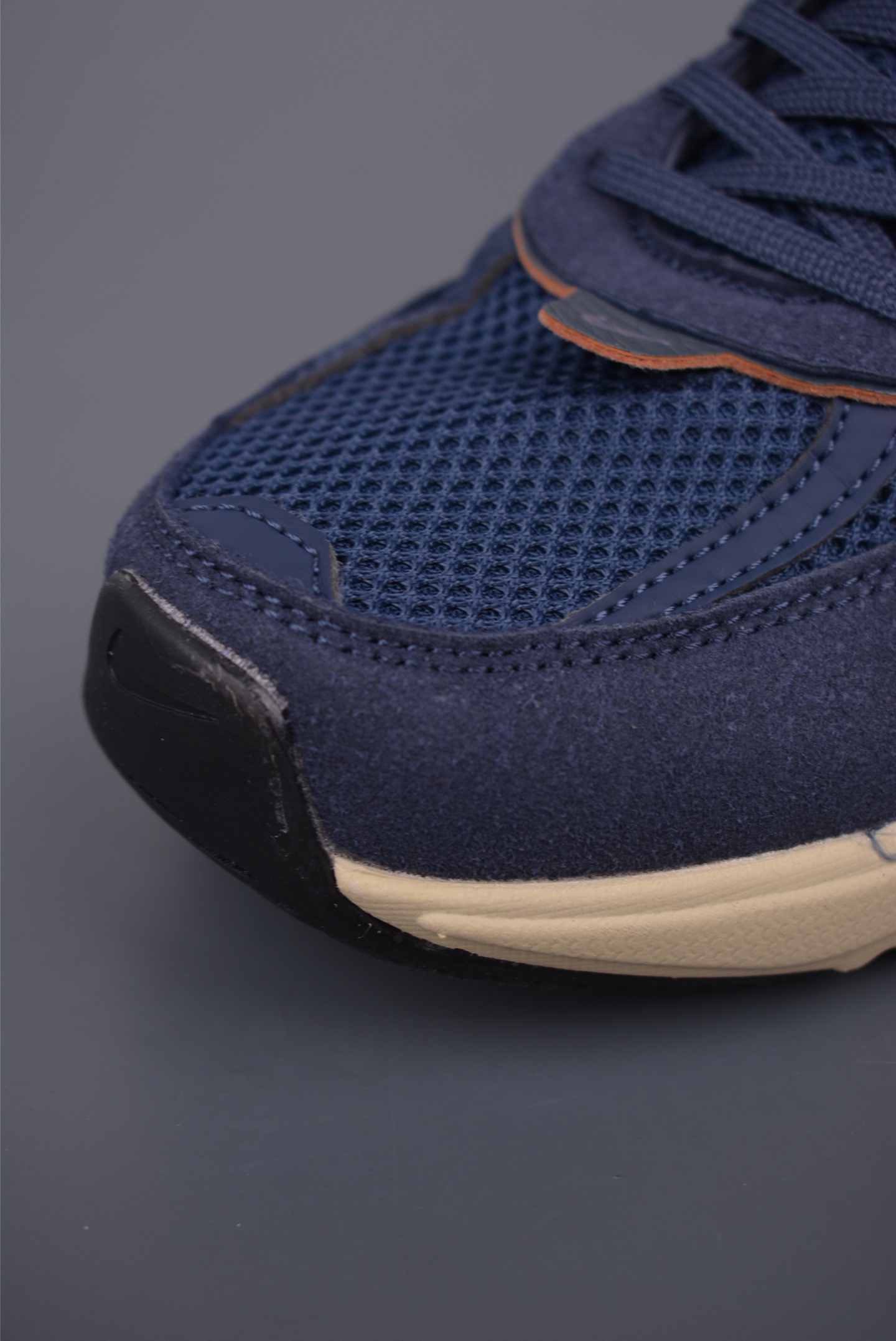 Nike V2K Runtekk 