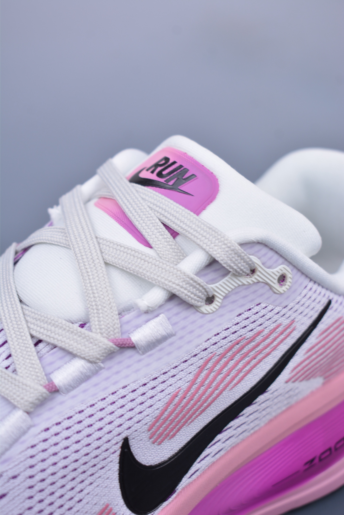 Nike Vomero 18 ZoomX running shoes White Purple Black Hook HM6803-105