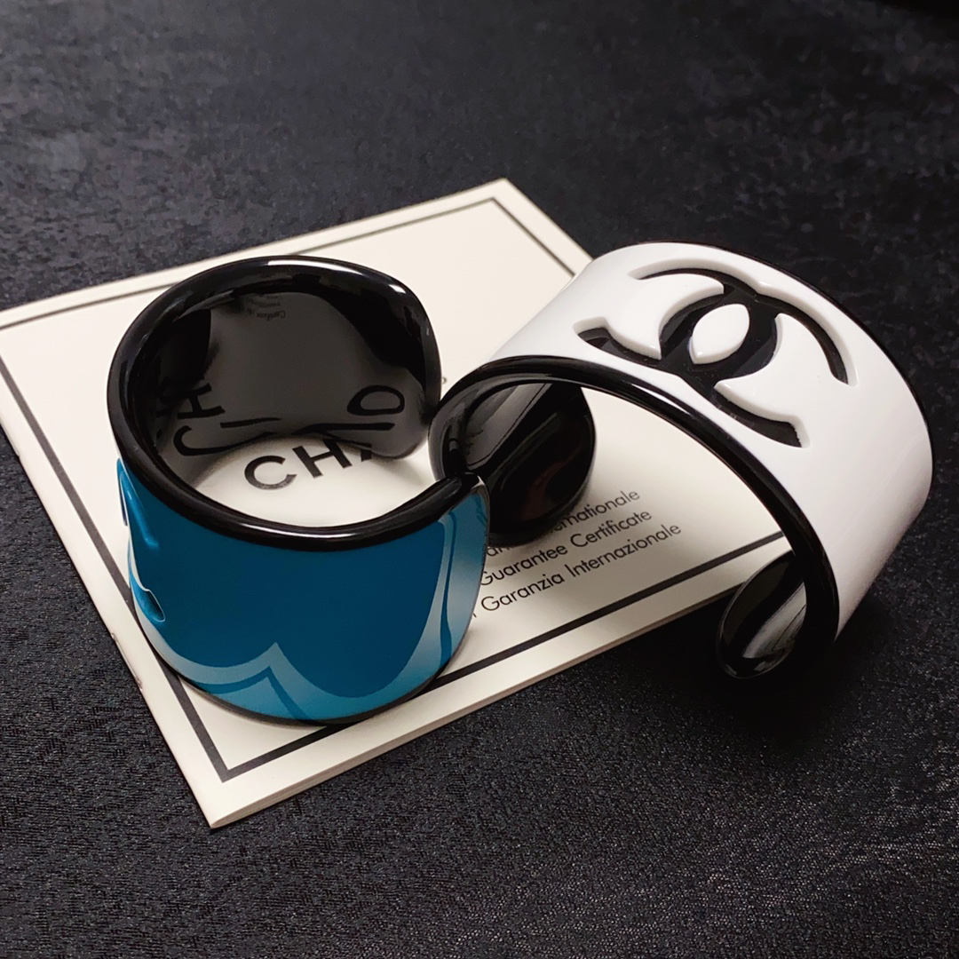 Chanel high quality acrylic colorful bracelet