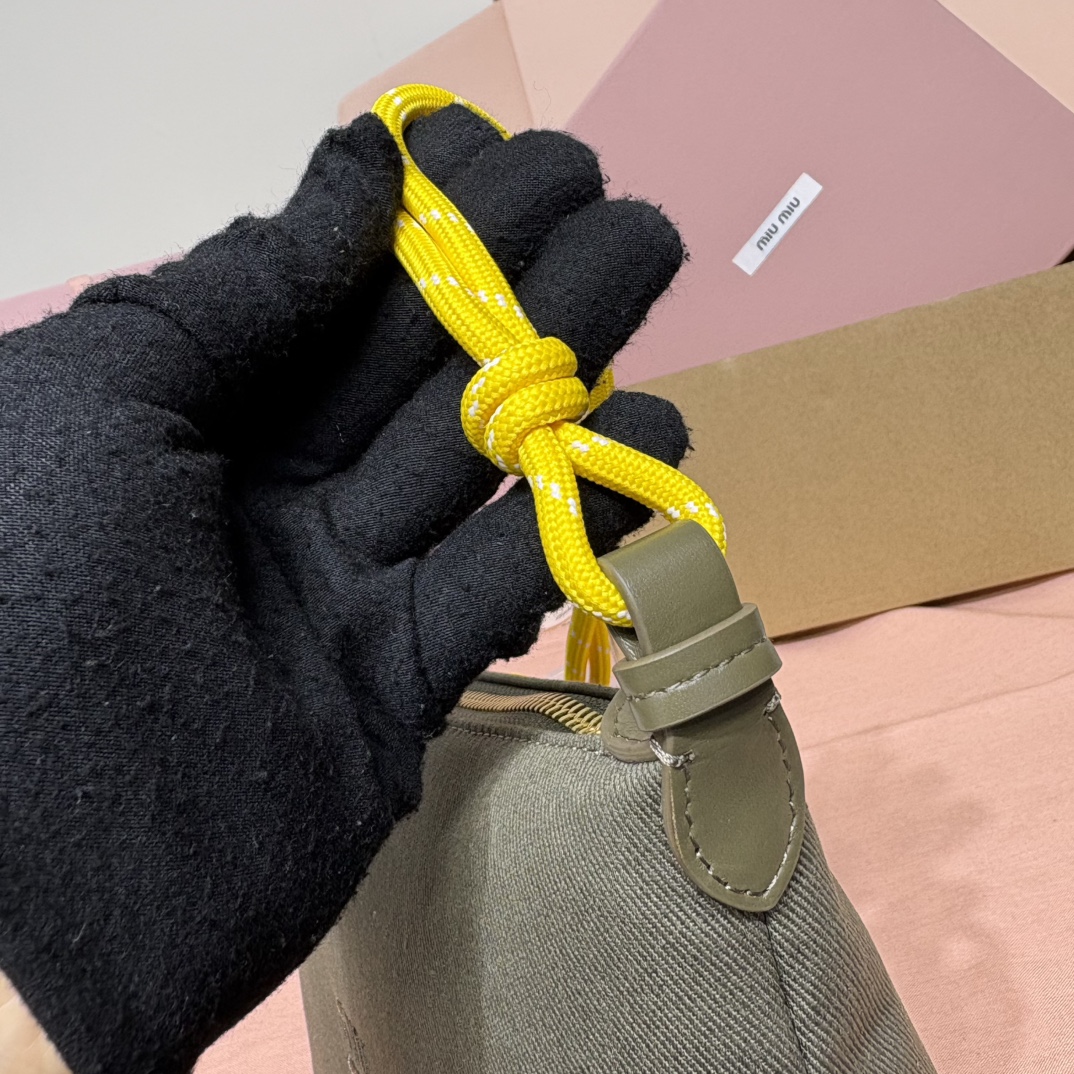 Miu Miu canvas bag 5NE841