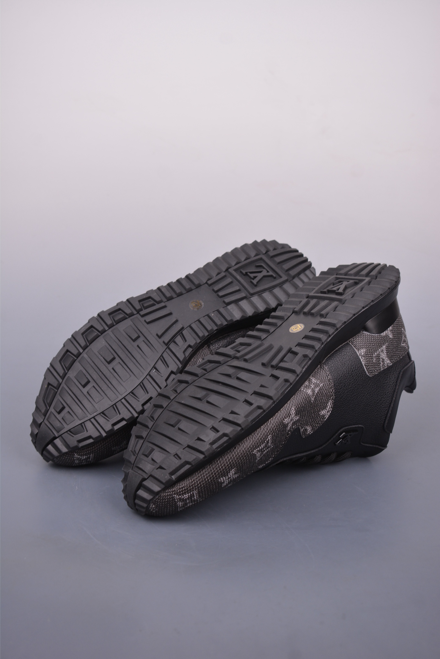 Louis Vuitton LV Run Away 