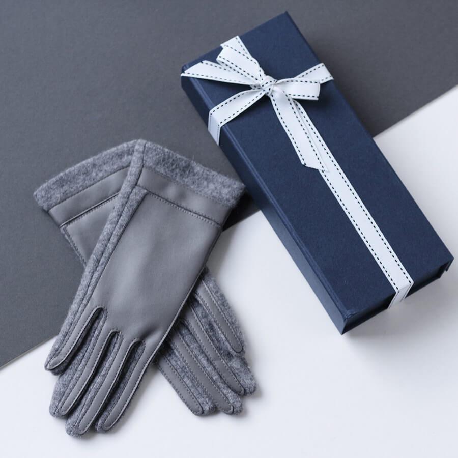 Merino Wool Gloves With Faux Leather Finish