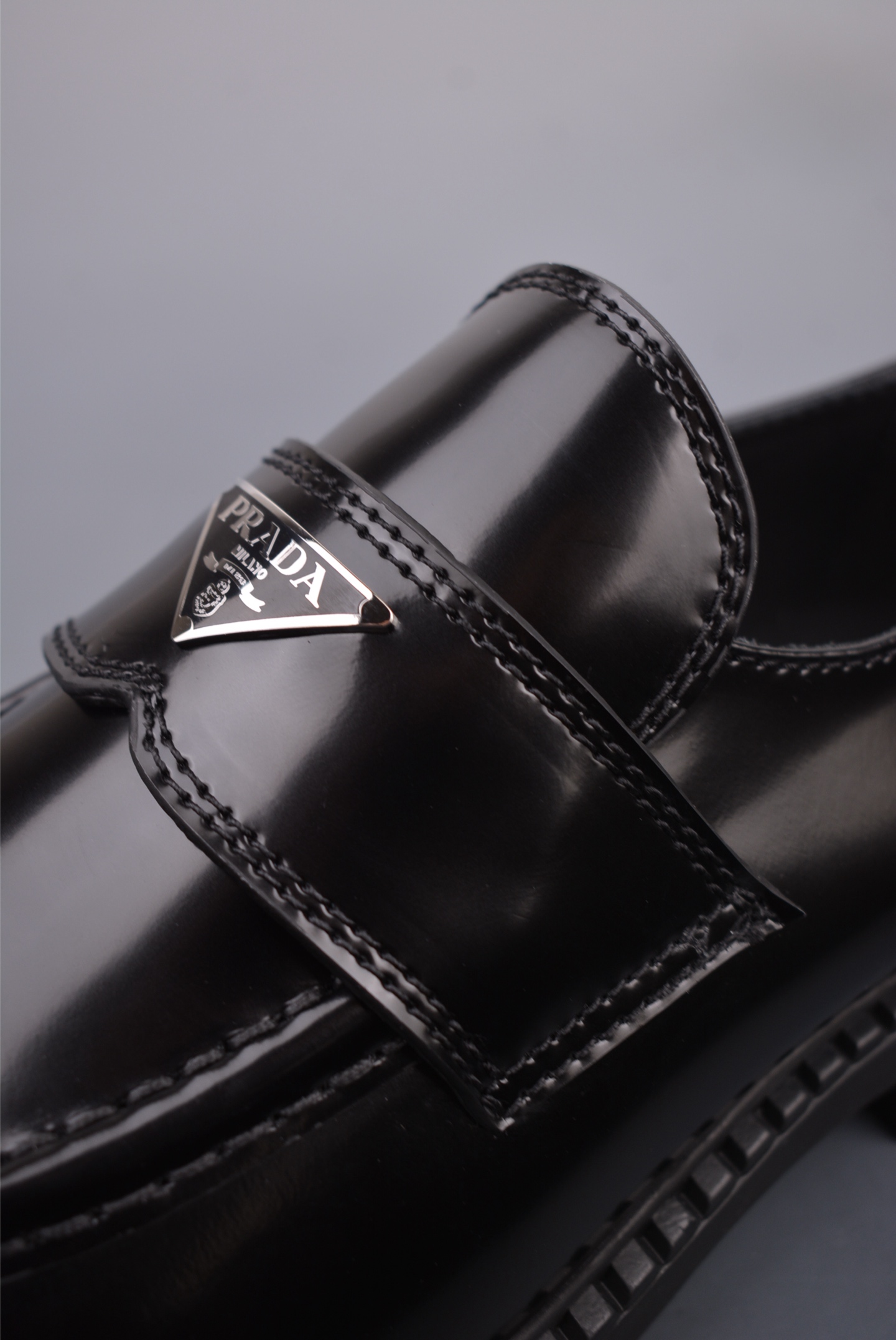 Prada Thick-soled Logo Lace-up Loafers  Shoes EG2712135