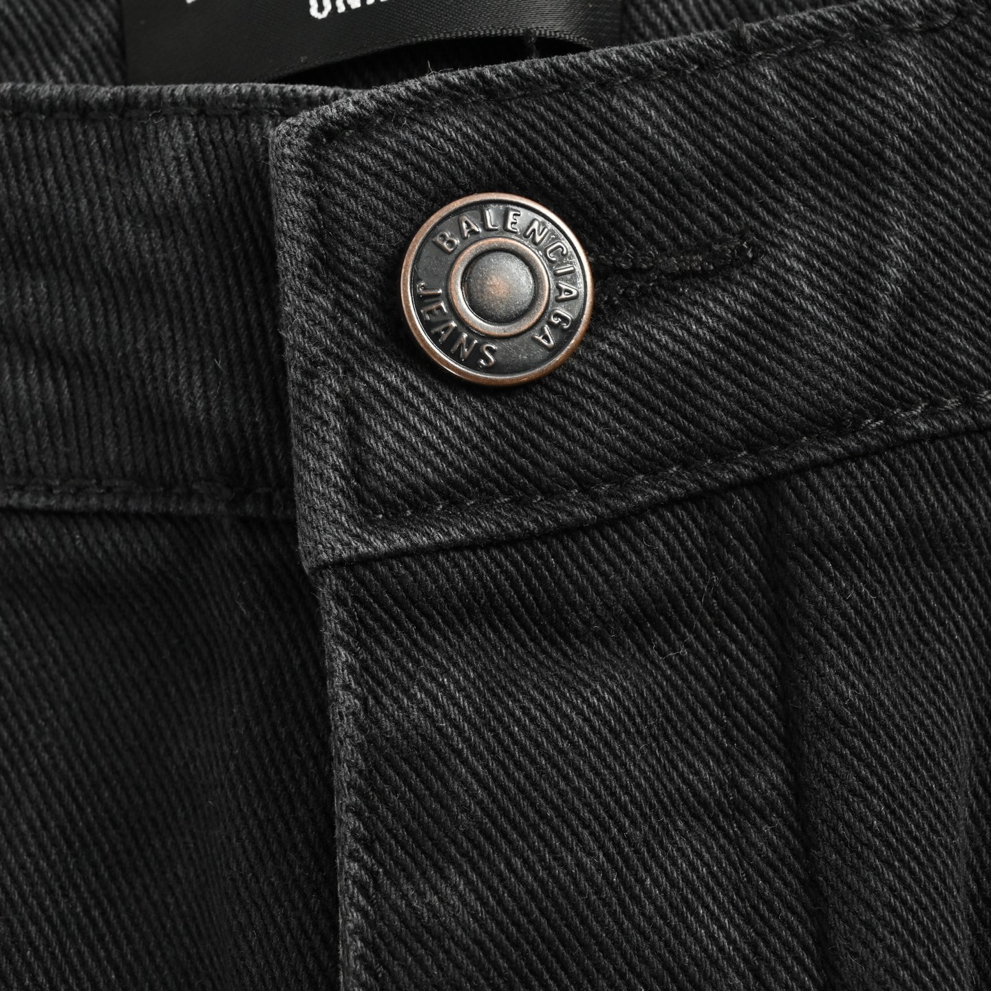 Balenciaga 24ss reverse pocket denim shorts