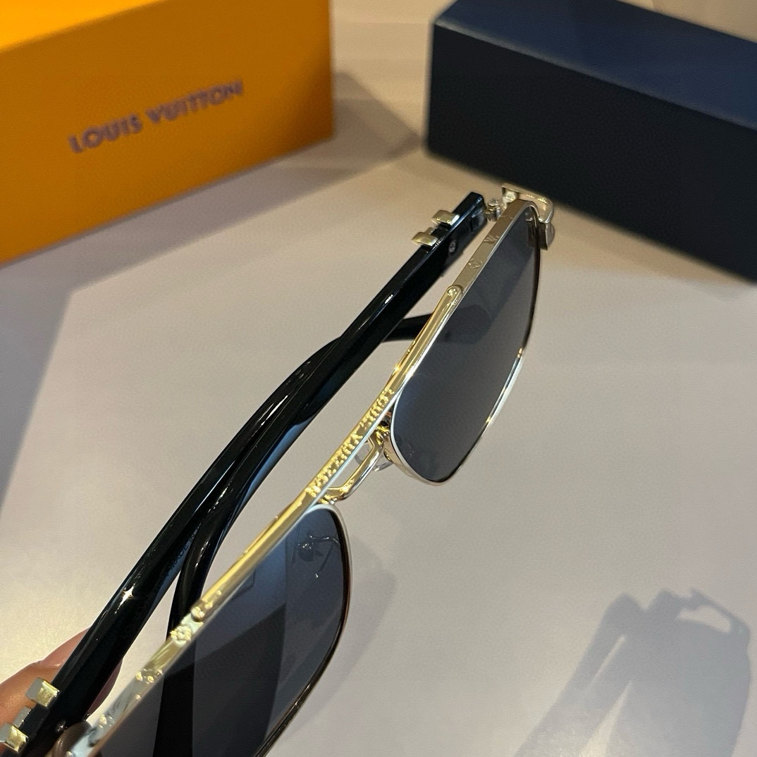 Louis Vuitton square-frame sunglasses