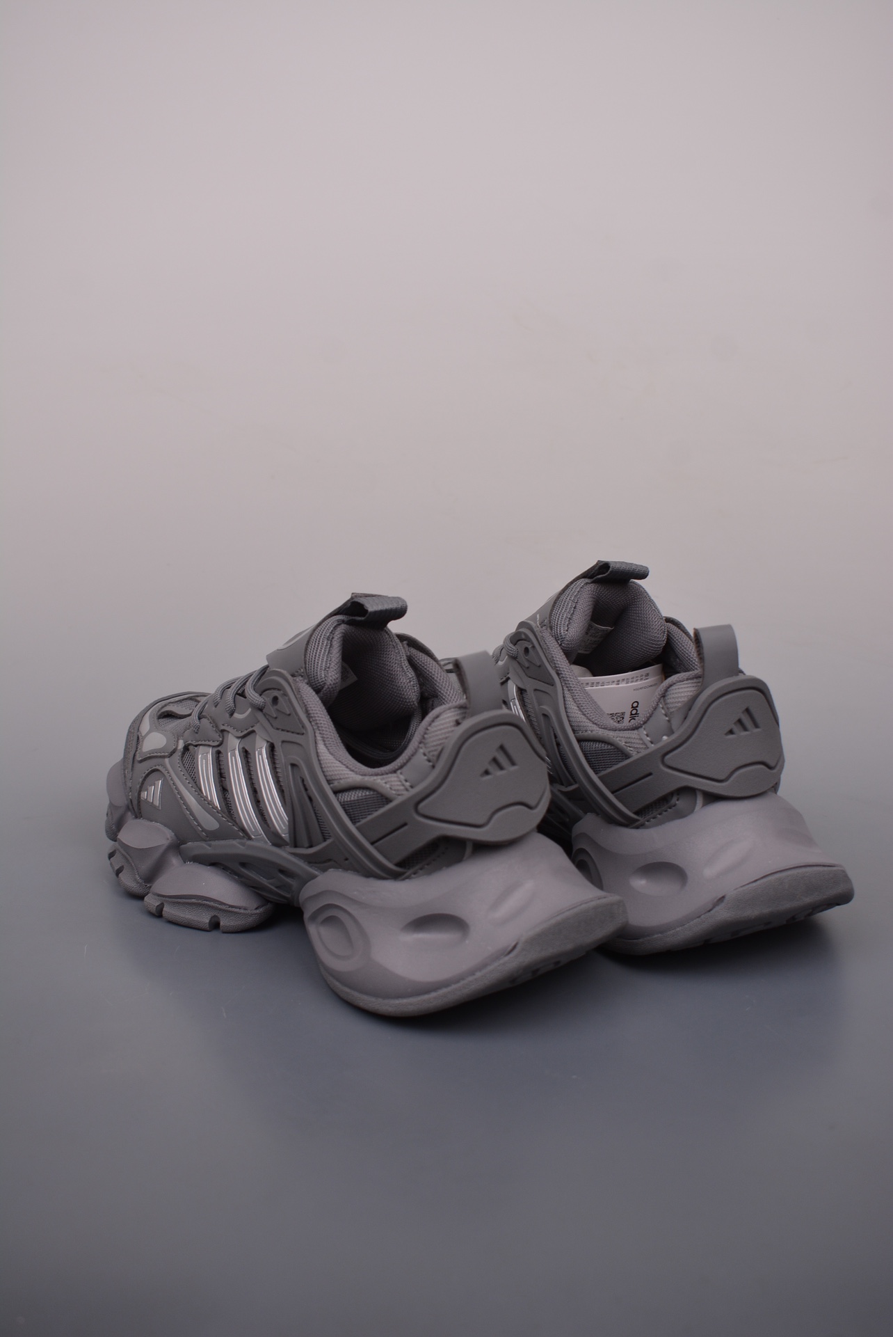Adidas XLG Runner Deluxe Cement Dark Grey Silver JR9174