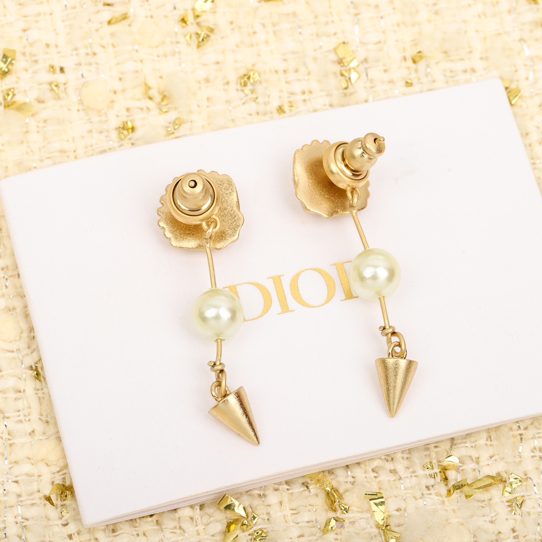 Dior Shell Earrings