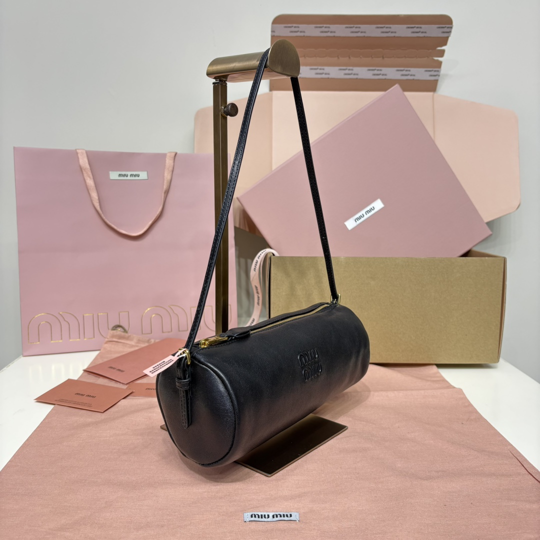 Miu Miu small bag 5NE851