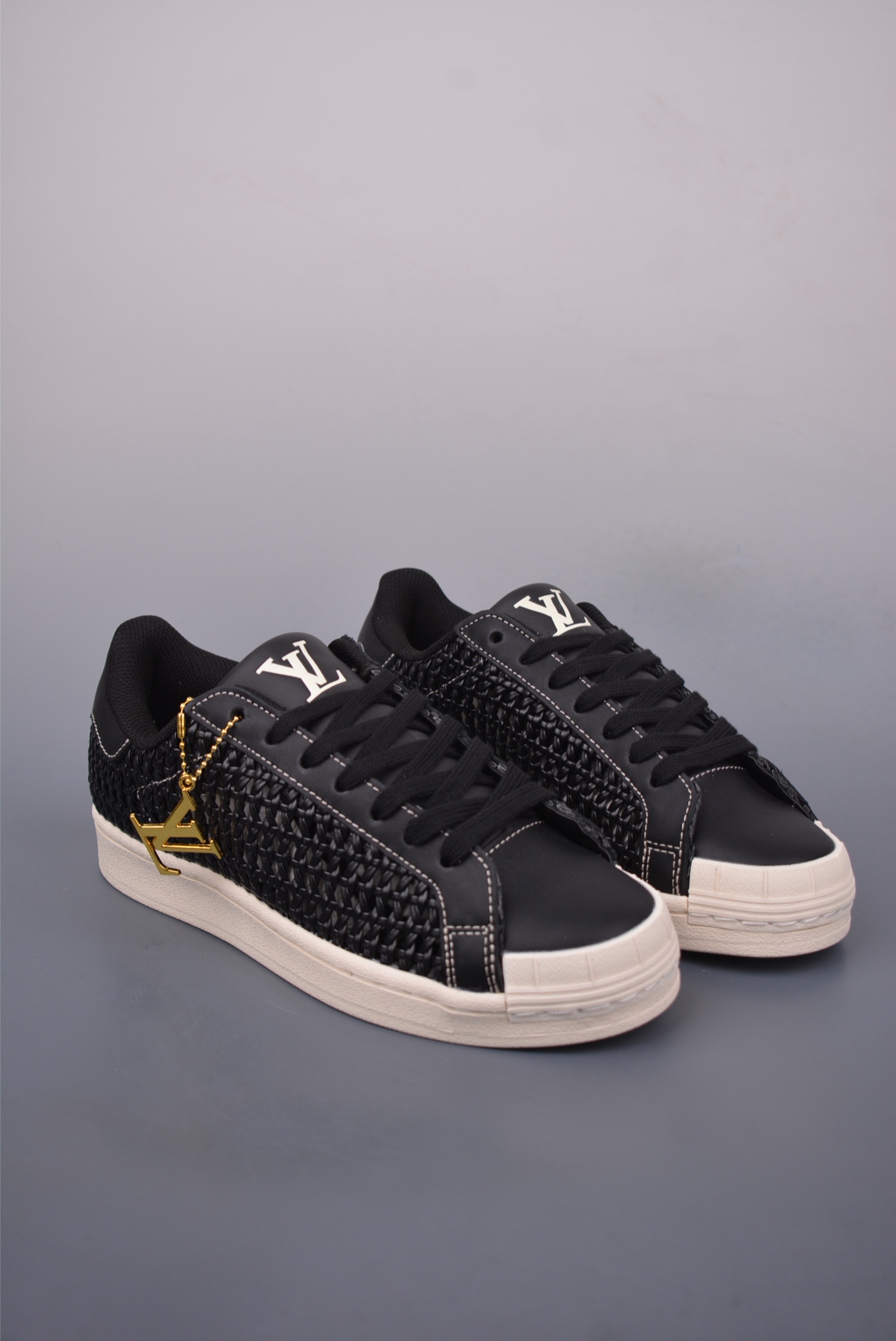 Louis Vuitton x Adidas Originals SUPERSTAR W Sneakers Black and White IE8878