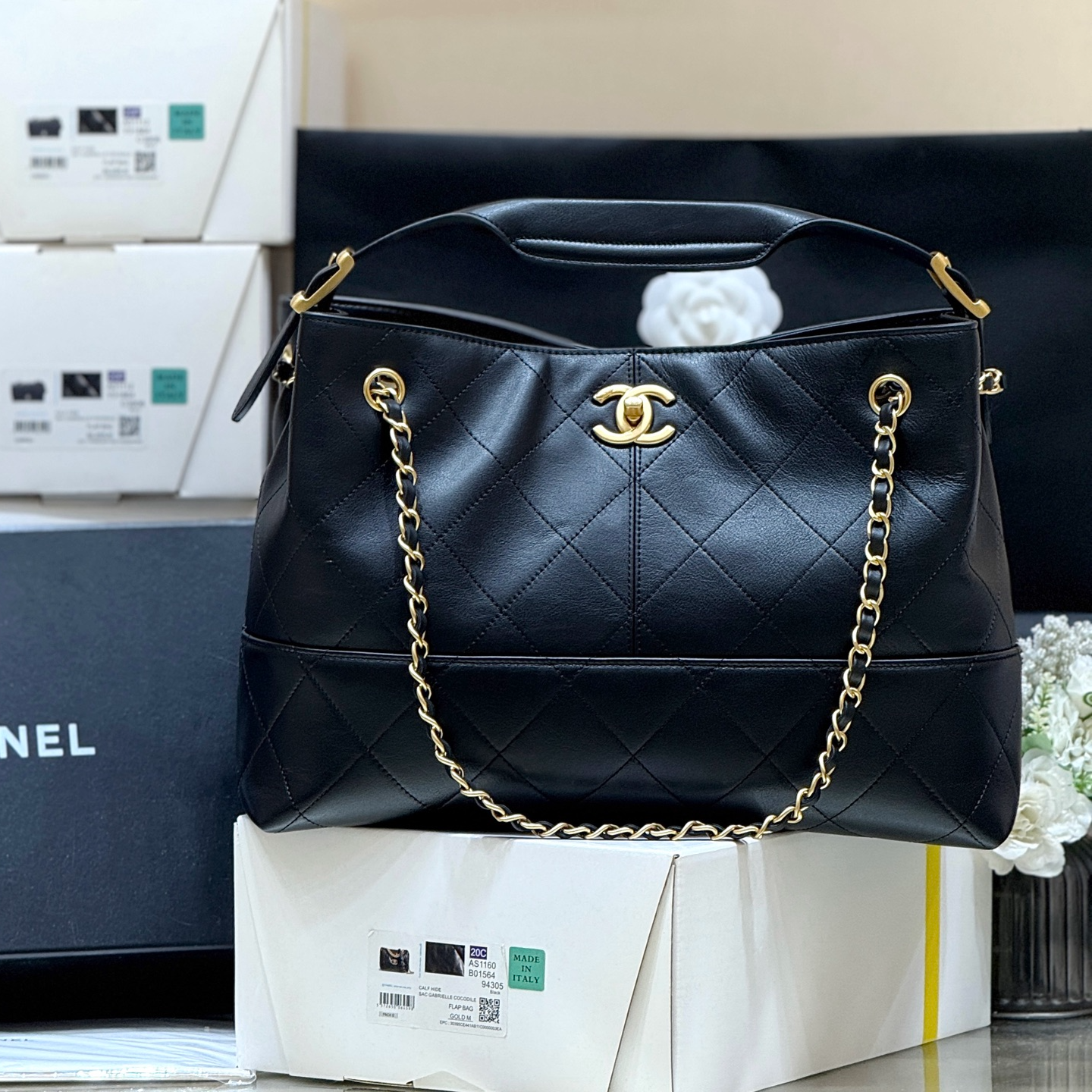 Chanel 25A High-end Handicraft Workshop Suede Colorblock Hobo AS5634 00158