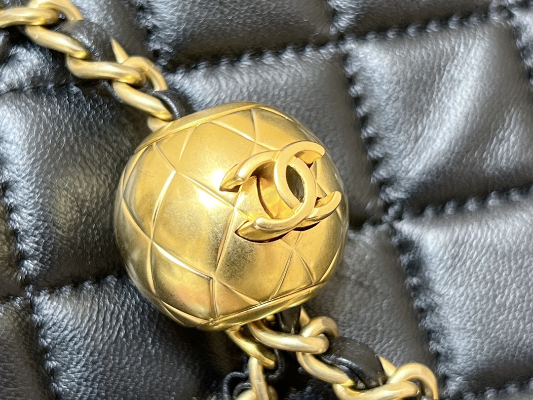 Chanel 22cc Spring/Summer Collection Golden Ball Hobo Hippie Bag 3259