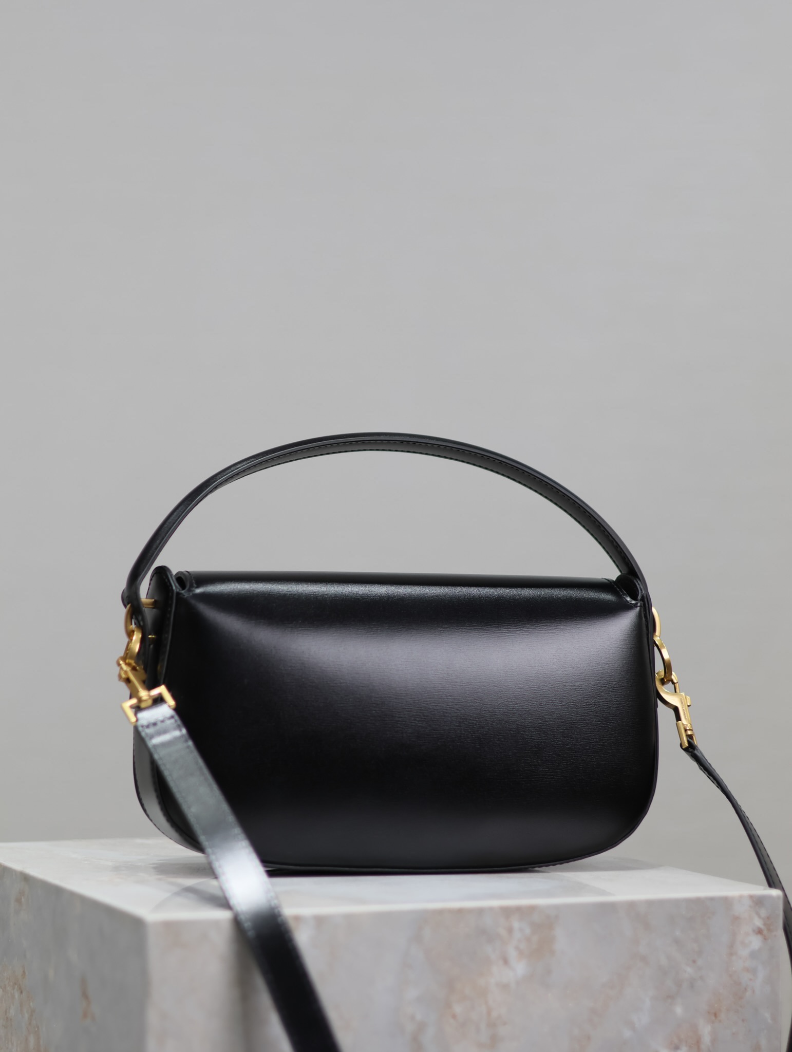 Yves Saint Laurent VOLTAIRE Handbag Crossbody Bag 787671