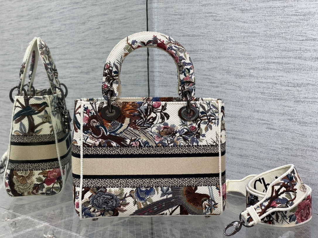 Dior Winter Garden Series Lady Embroidered Handbag 6605