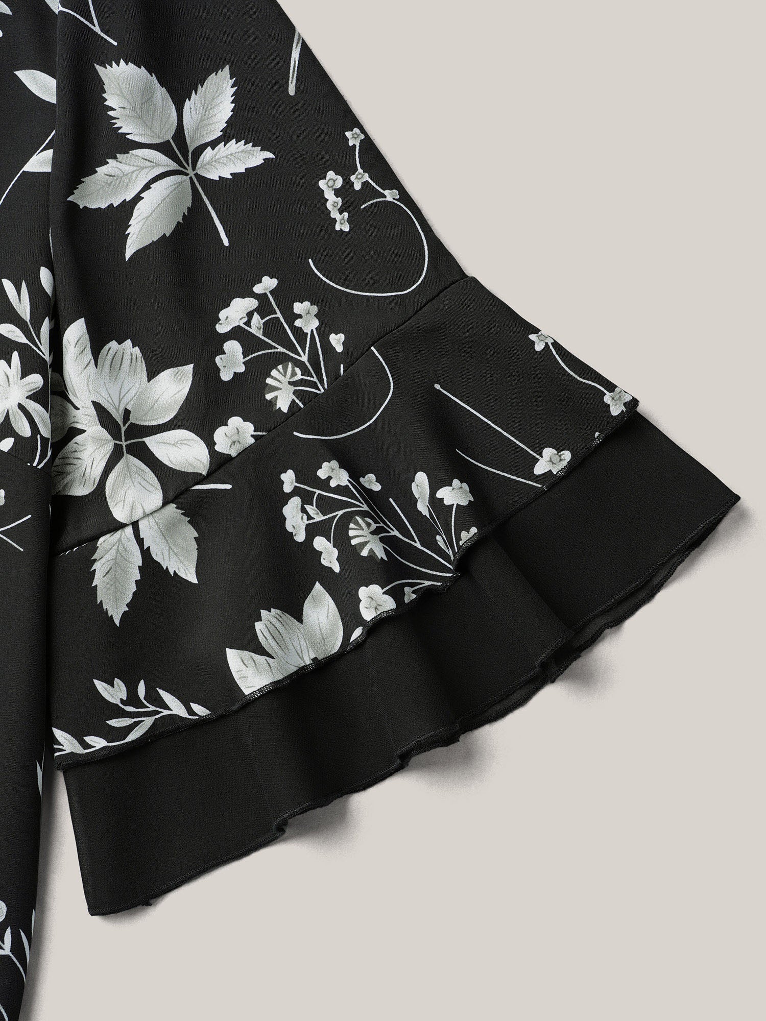 Floral Print Ruffled V-Neck Shirt