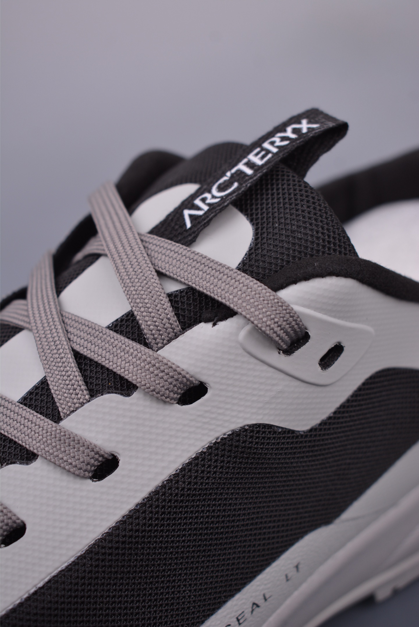 Arc'teryx KYLAN sneakers black gray 077218