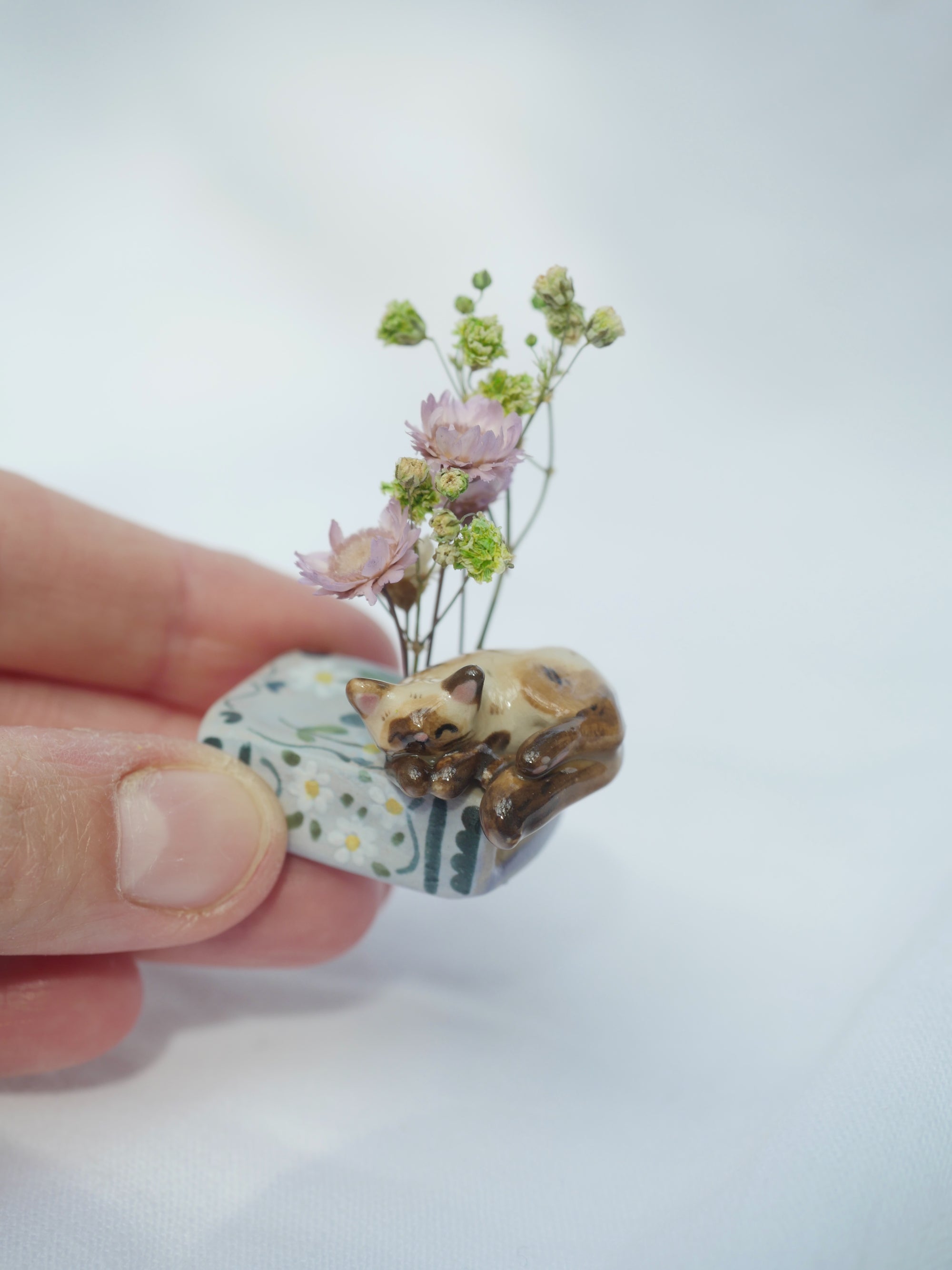 🔥ON SALE 59% OFF🔥Animal Book Dried Flower Miniature Sculpture