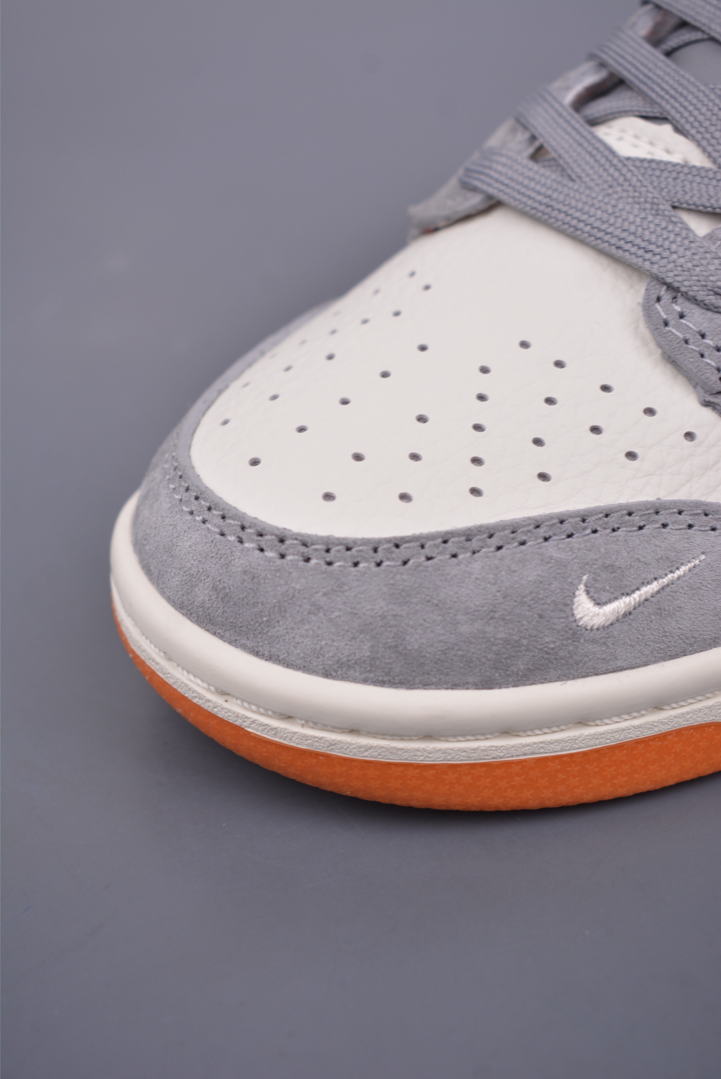 The North Face x Nike SB Dunk Low sneakers Gray, White, Blue and Orange CY5979-112
