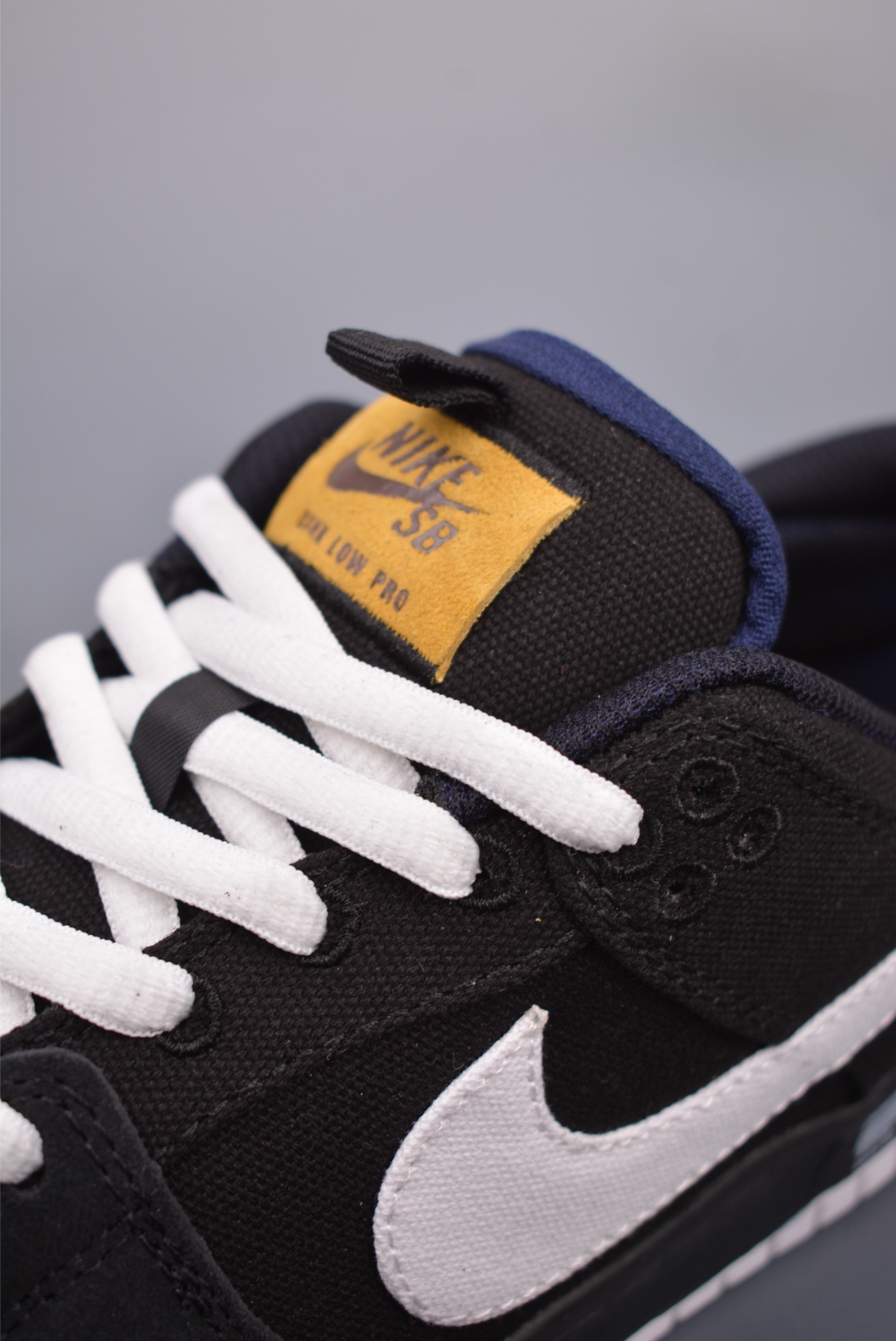 Nike SB Dunk Low Retro Sneakers Black and White DX6775-400