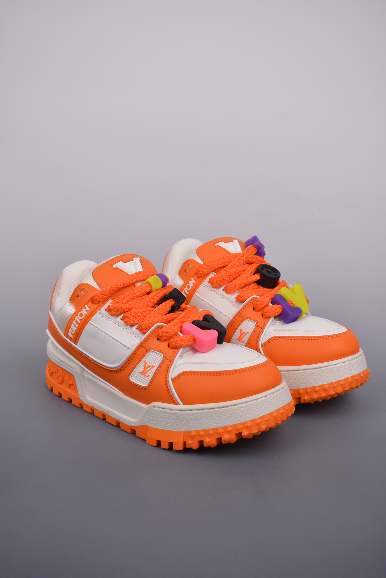 Louis Vuitton Trainer Maxi Low Sneaker orange and white