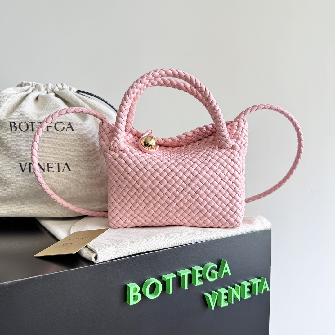 Bottega Veneta TOSCA woven handbag 776755