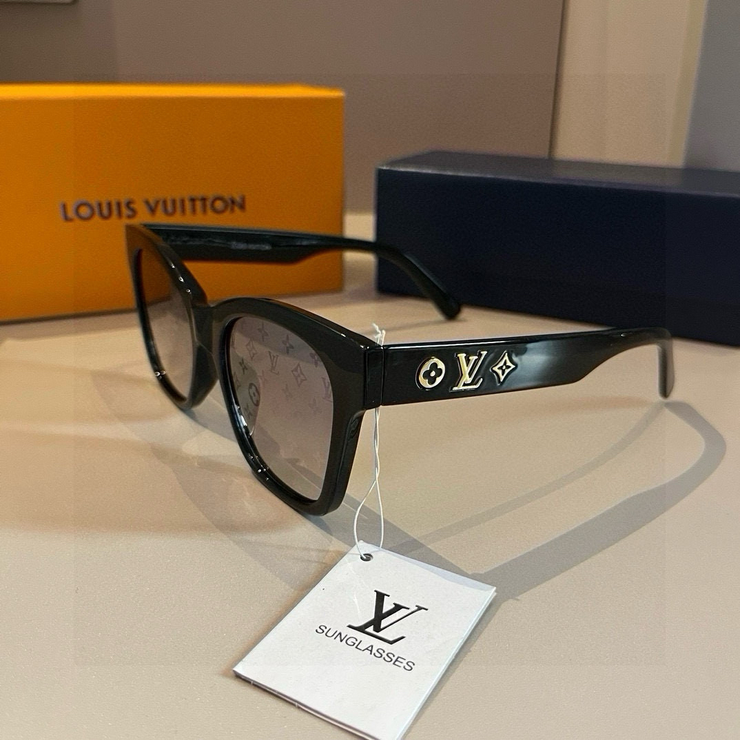Louis Vuitton square-frame sunglasses