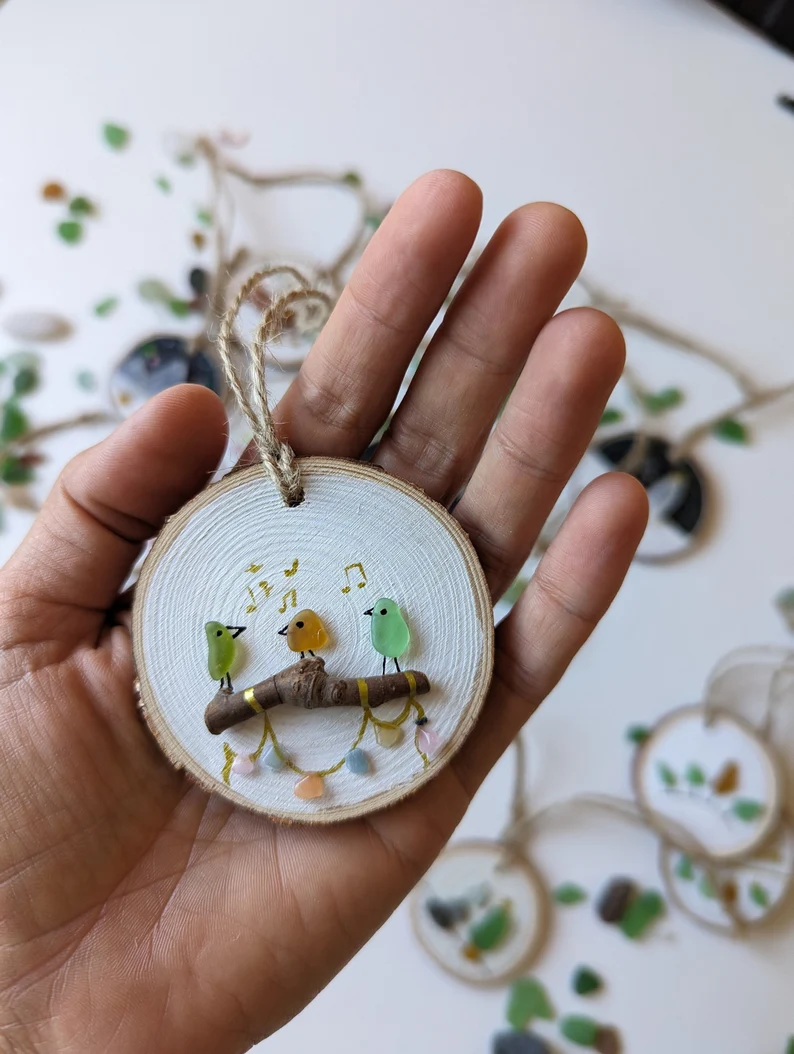 Sea Glass Art Ornament，Unique Christmas Decor