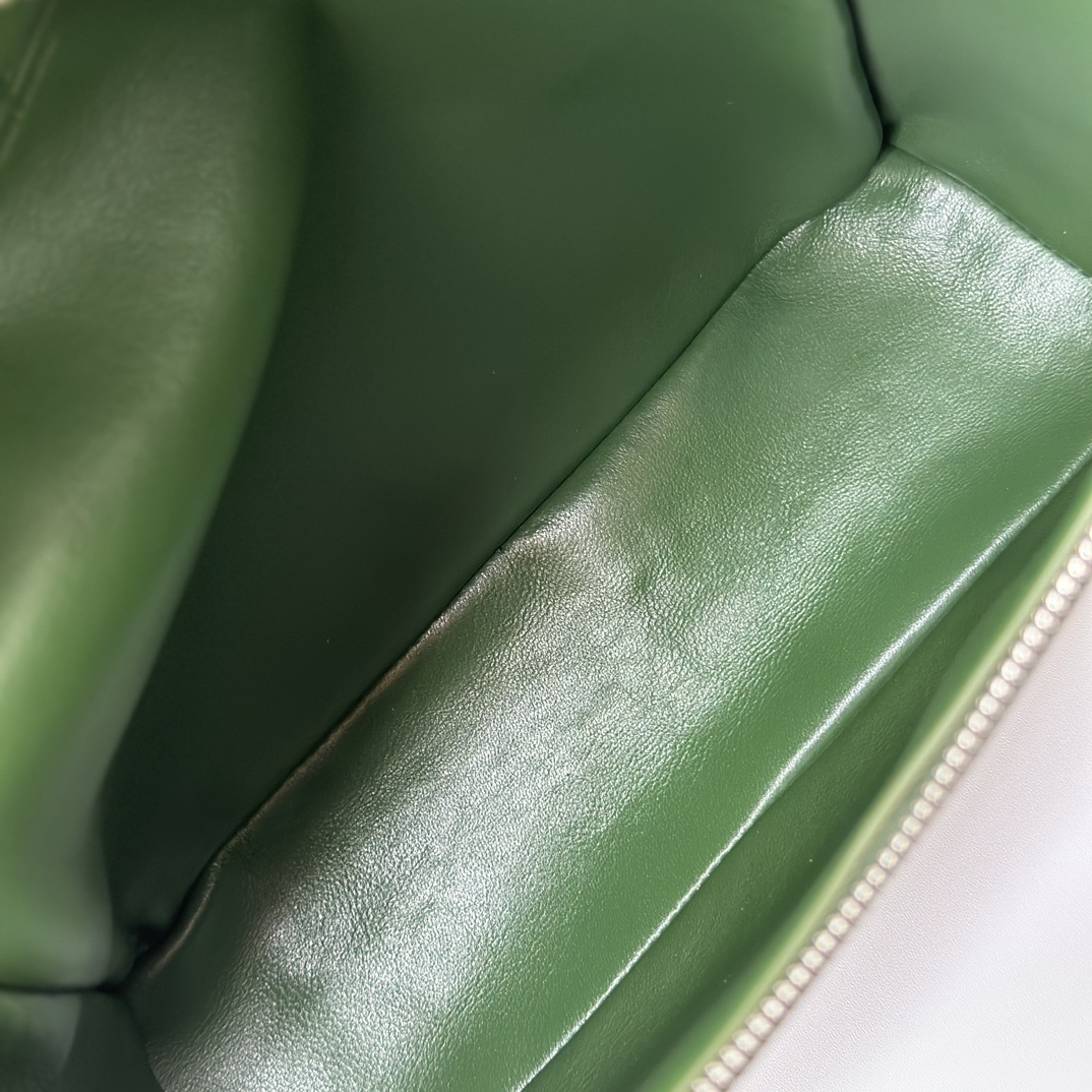 Loro Piana Extra poet L23.5 Square Backpack FAI6491
