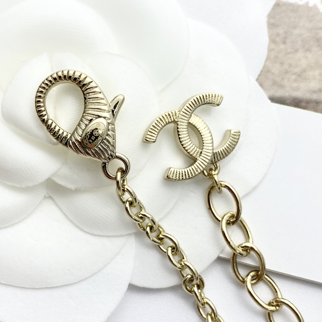 CHAN 23 rhinestone perfume bottle necklace