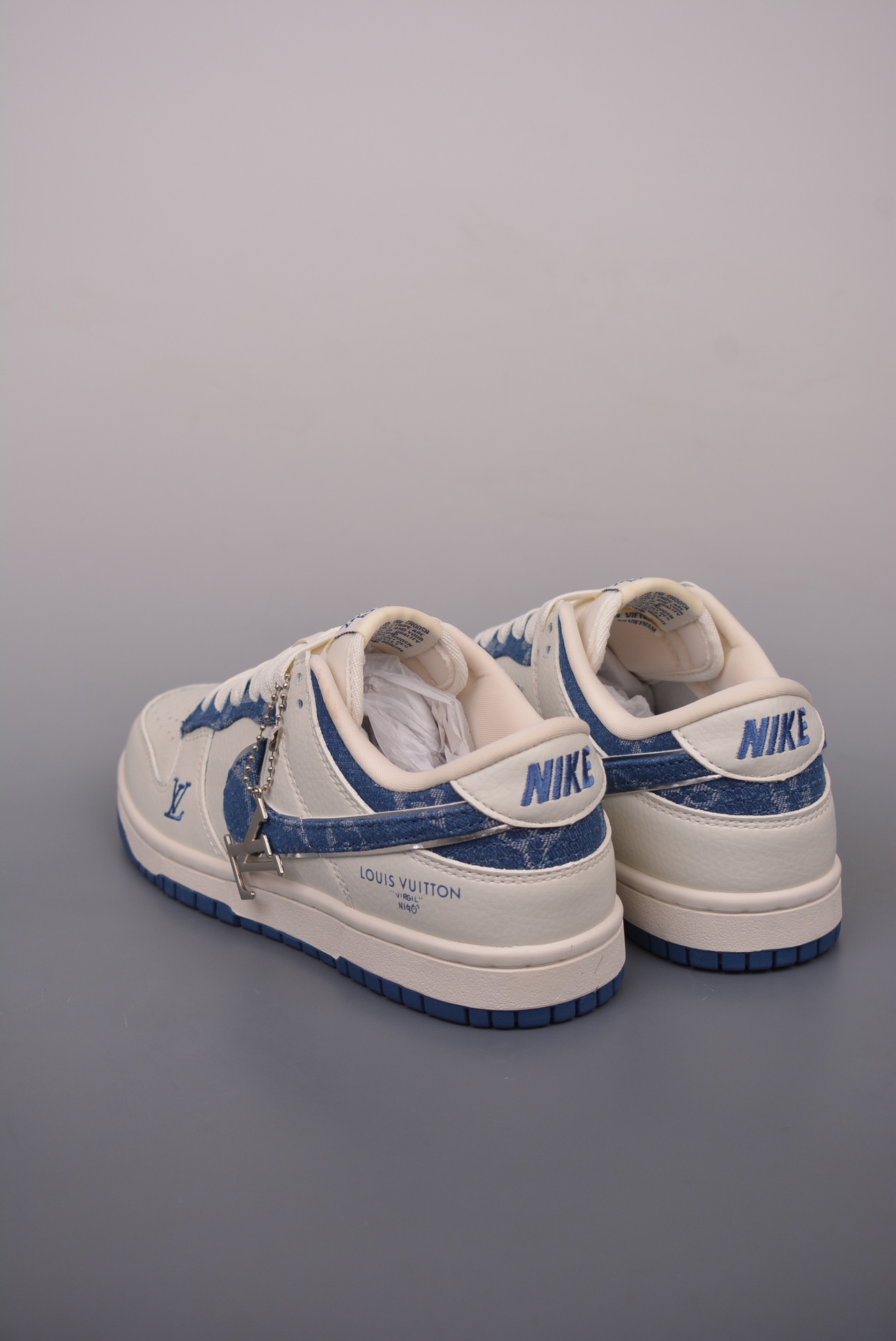 Louis Vuitton x Nike SB Dunk Low LV Monogram Off-White Denim Blue JH8310-955