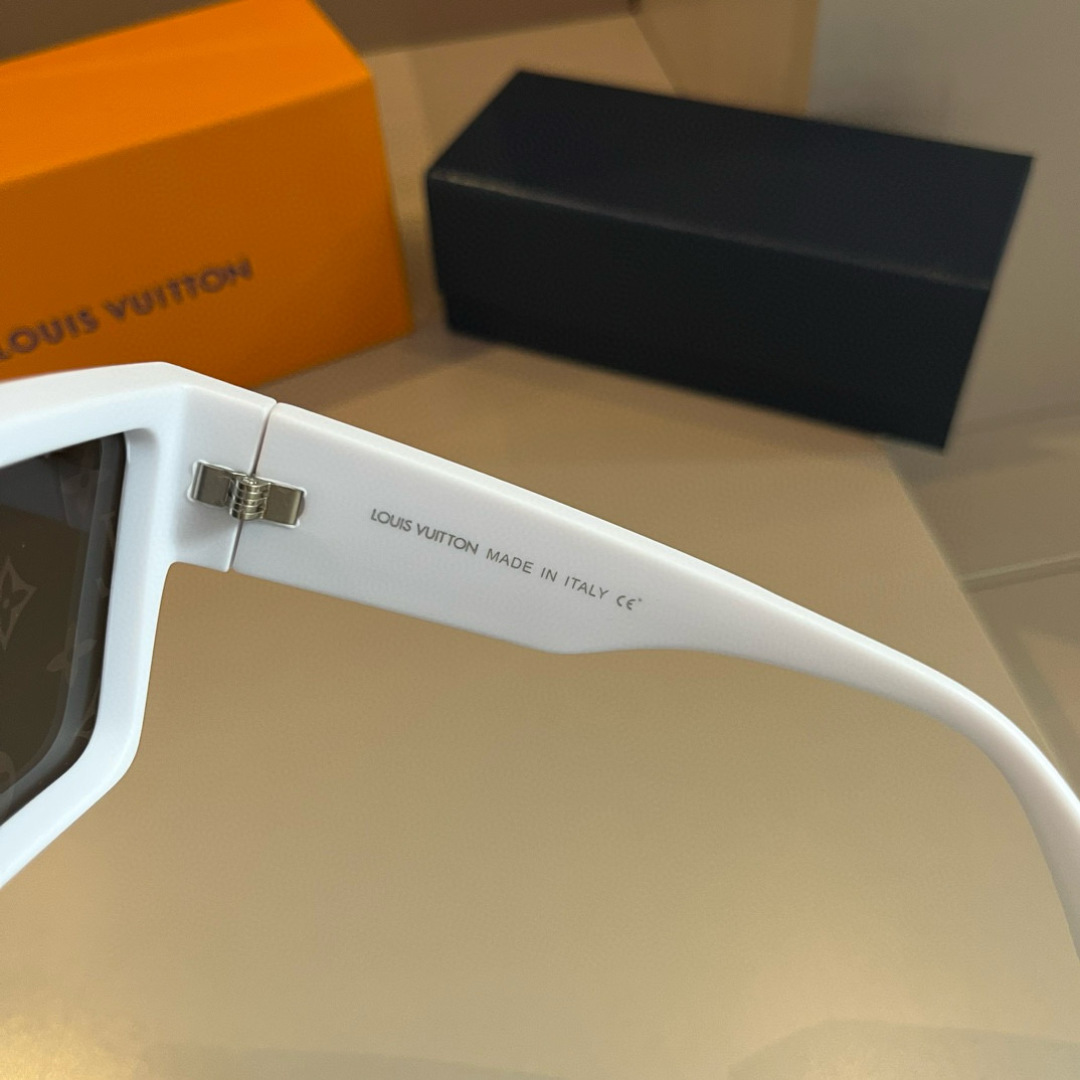 Louis Vuitton Square Frame Sunglasses