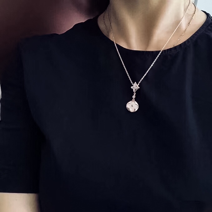 Louis Vuitton COLOR BLOSSOM BB Gold Agate Necklace