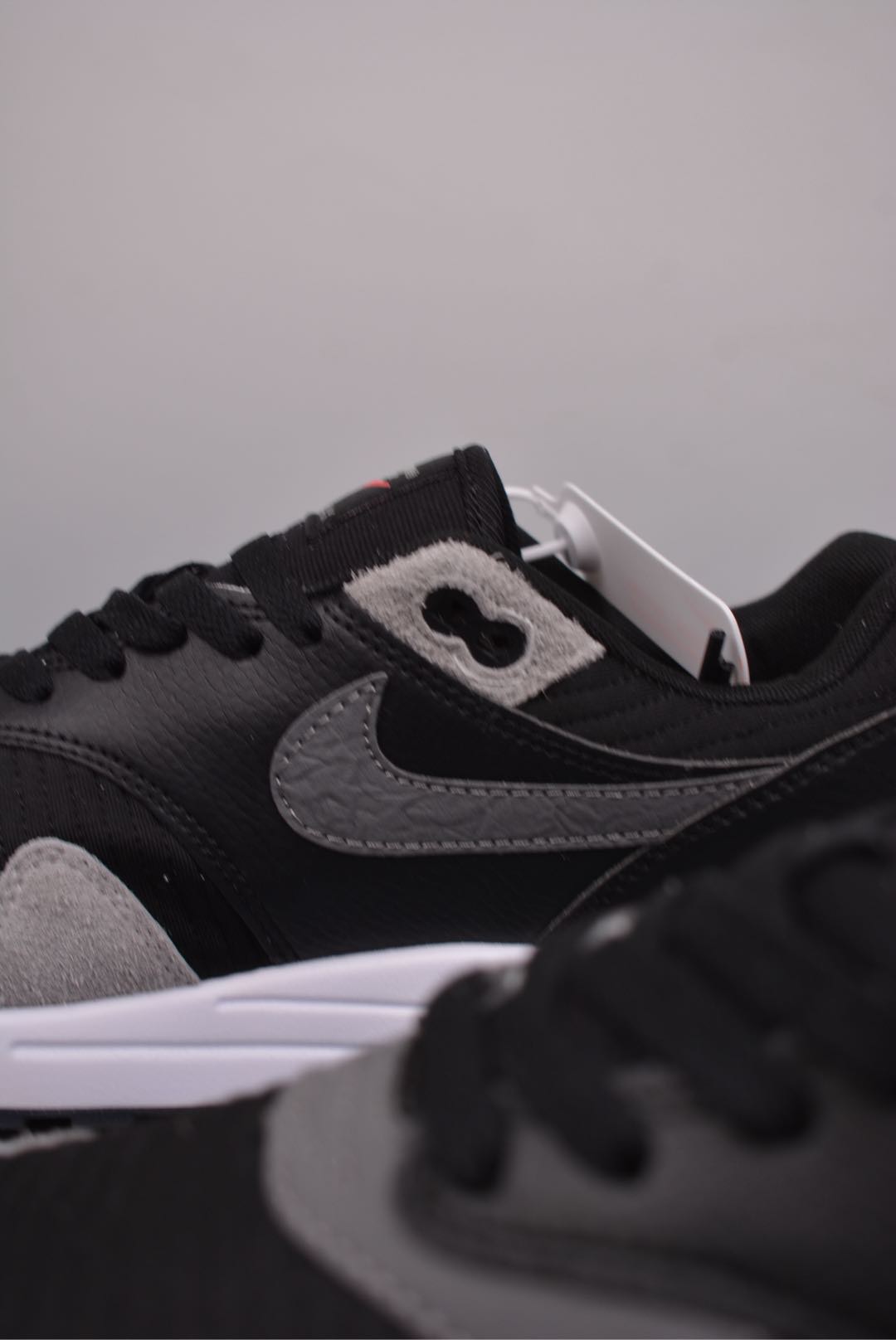 Nike Air Max 1 Premium Original Series Dark Smoke Grey HJ9292-070